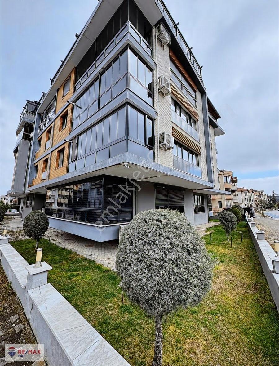Remax Mid Paşaalanı Rezidanslar Bölgesinde Satılık 4+1