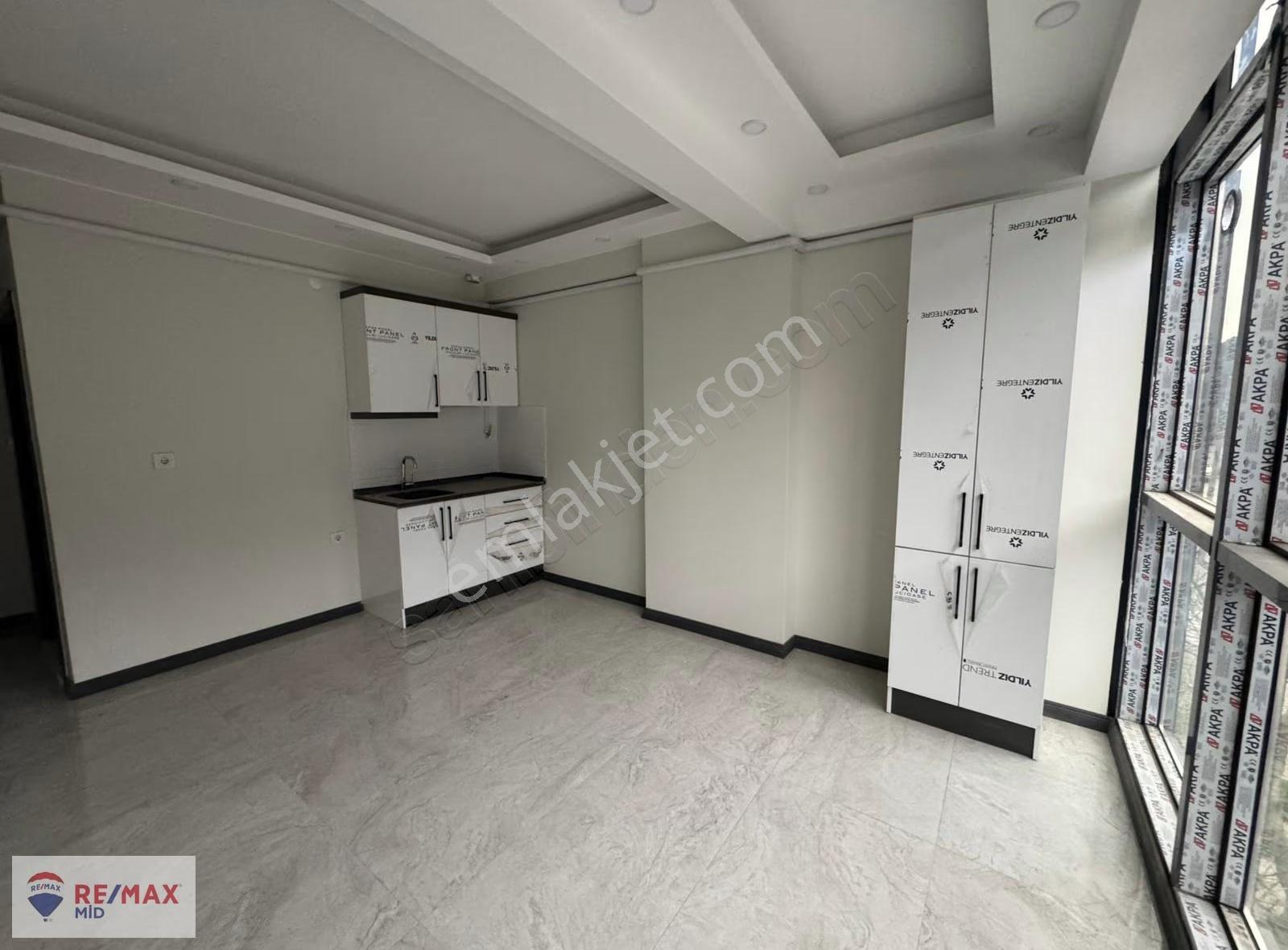 Remax Mid Yüksek Tabela Değerinde Kiralık 1+1 Ofis - Görsel 7
