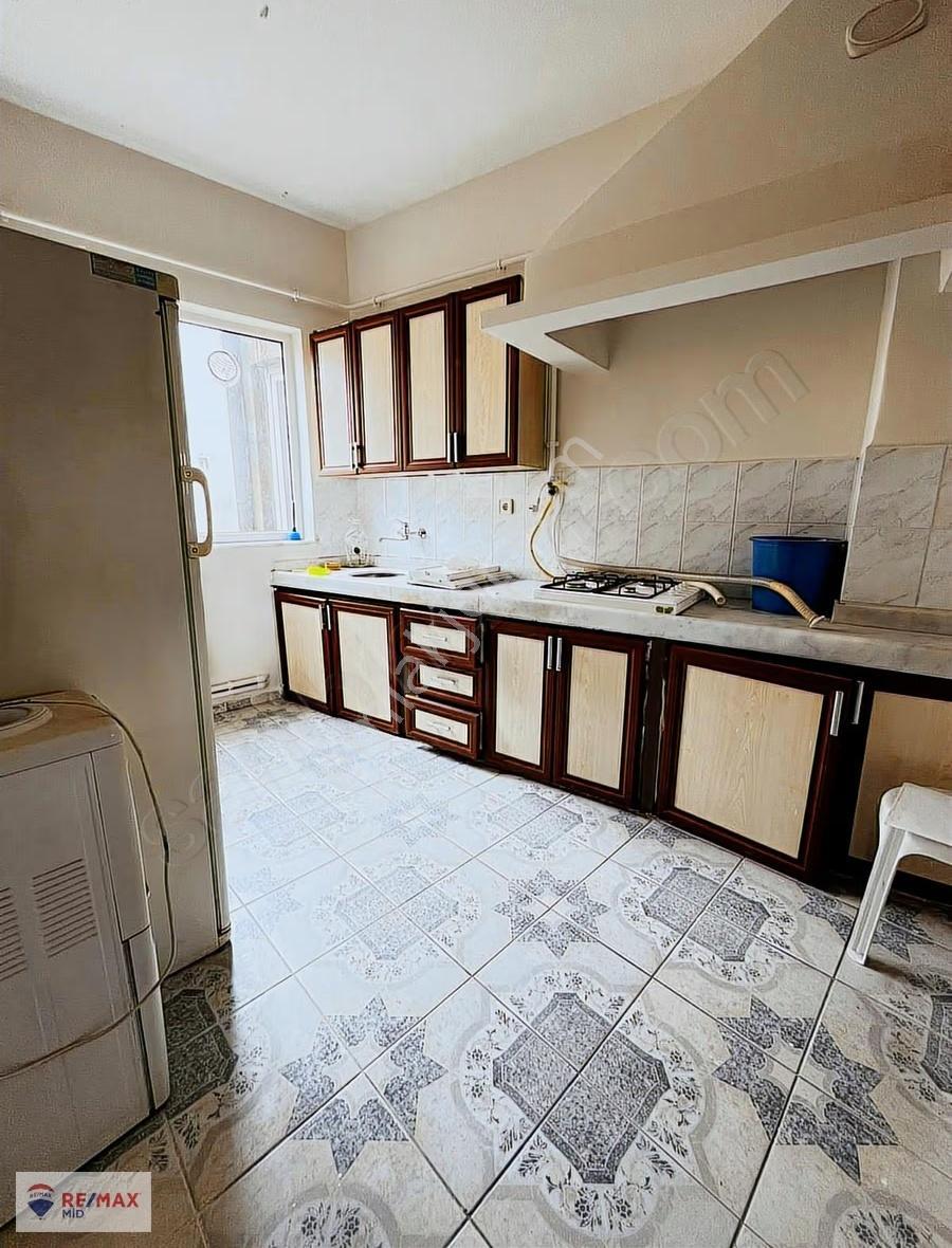 Remax Mid Çarşı Göbeği Geniş 4+1 Kiralık Ofis - Görsel 10