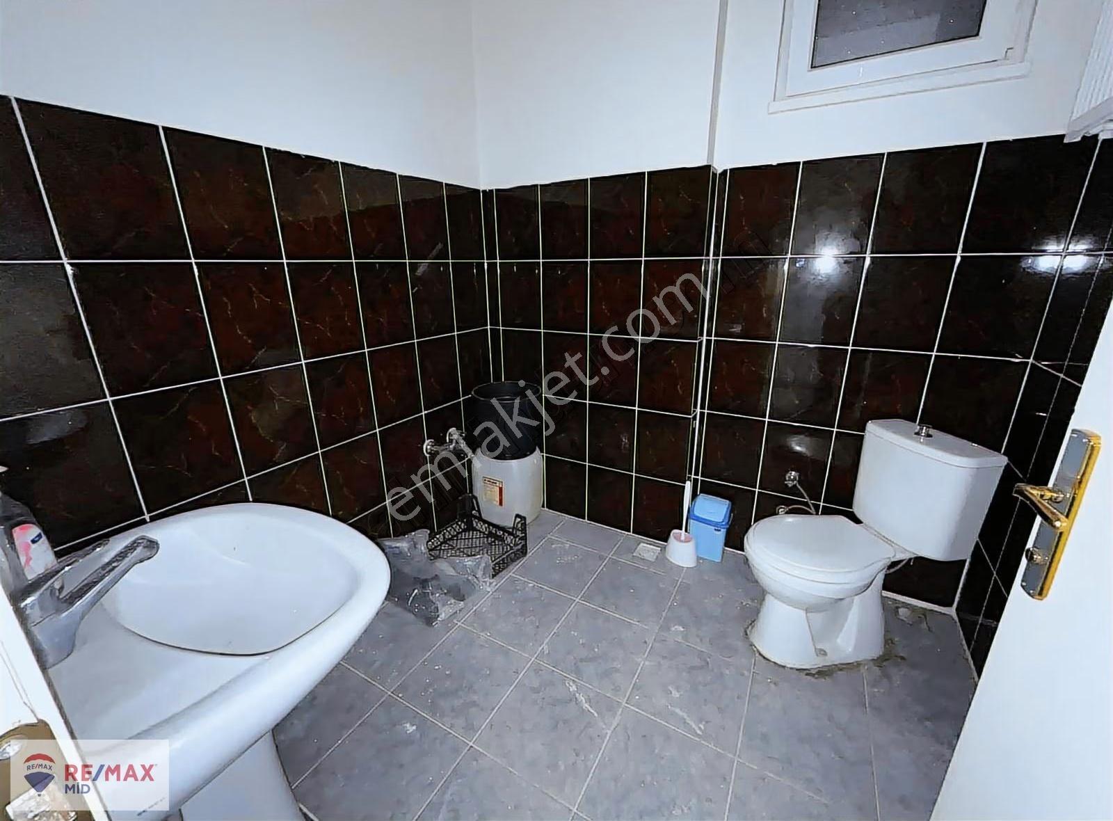 Remax Mid Çarşı Göbeği Geniş 4+1 Kiralık Ofis - Görsel 25