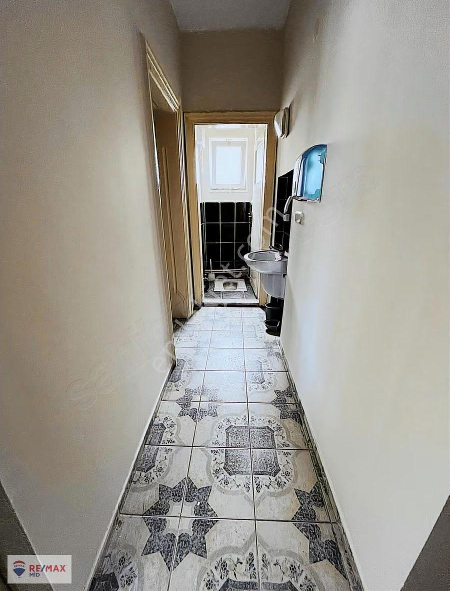 Remax Mid Çarşı Göbeği Geniş 4+1 Kiralık Ofis - Görsel 23