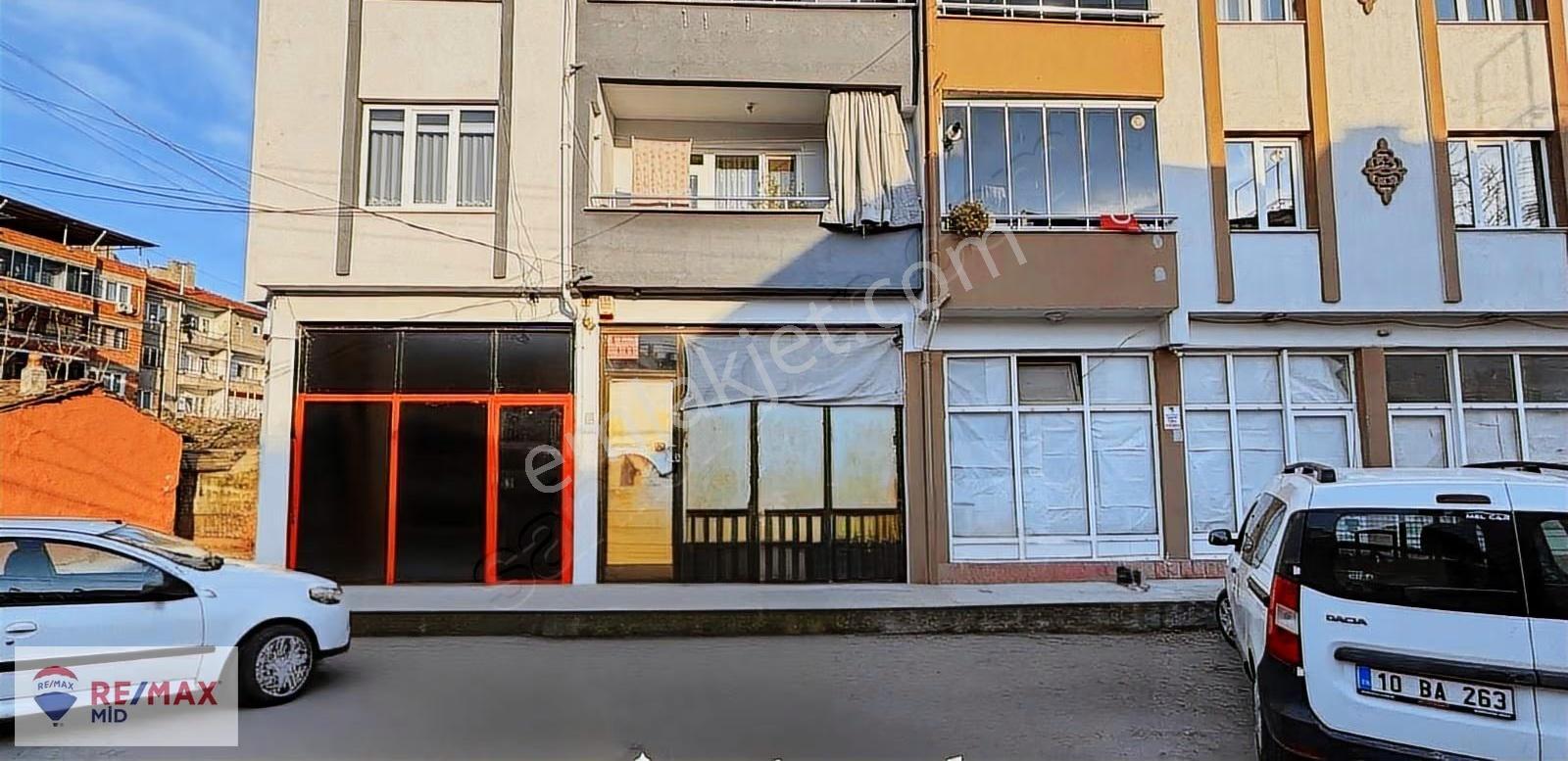 Remax Mid Ege Mahallesinde Satılık İşyeri