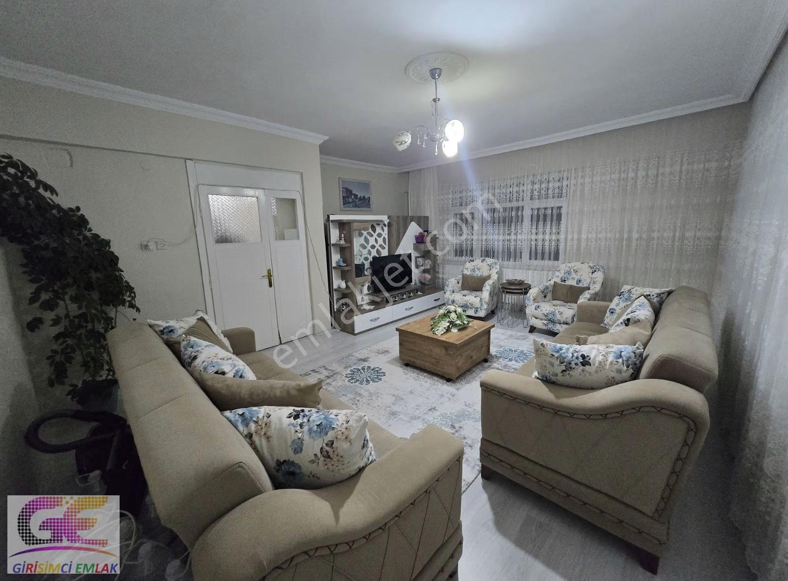 Girişimciden Koşuyolunda Ana Cadde Üzeri 2+1 İçi Full Yapılı