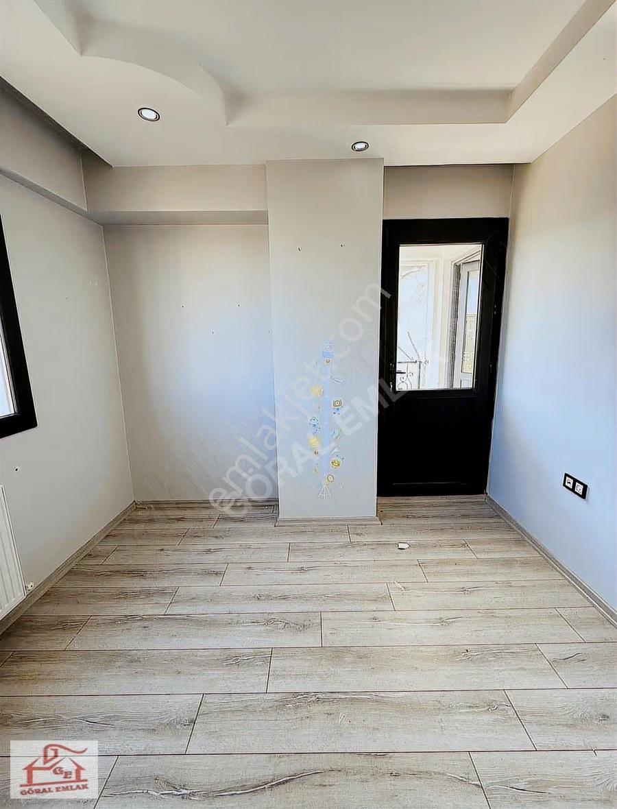 Göral Emlak'tan Cadde Üstü Kiralık 2+1 Daire - Görsel 16