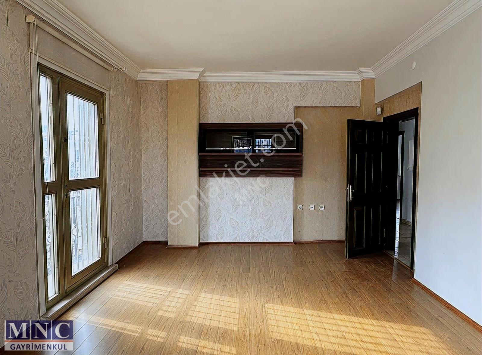 Merkezi Konumda, 442m² Gerçek Net, 11+3 Triplex Villa - Görsel 15