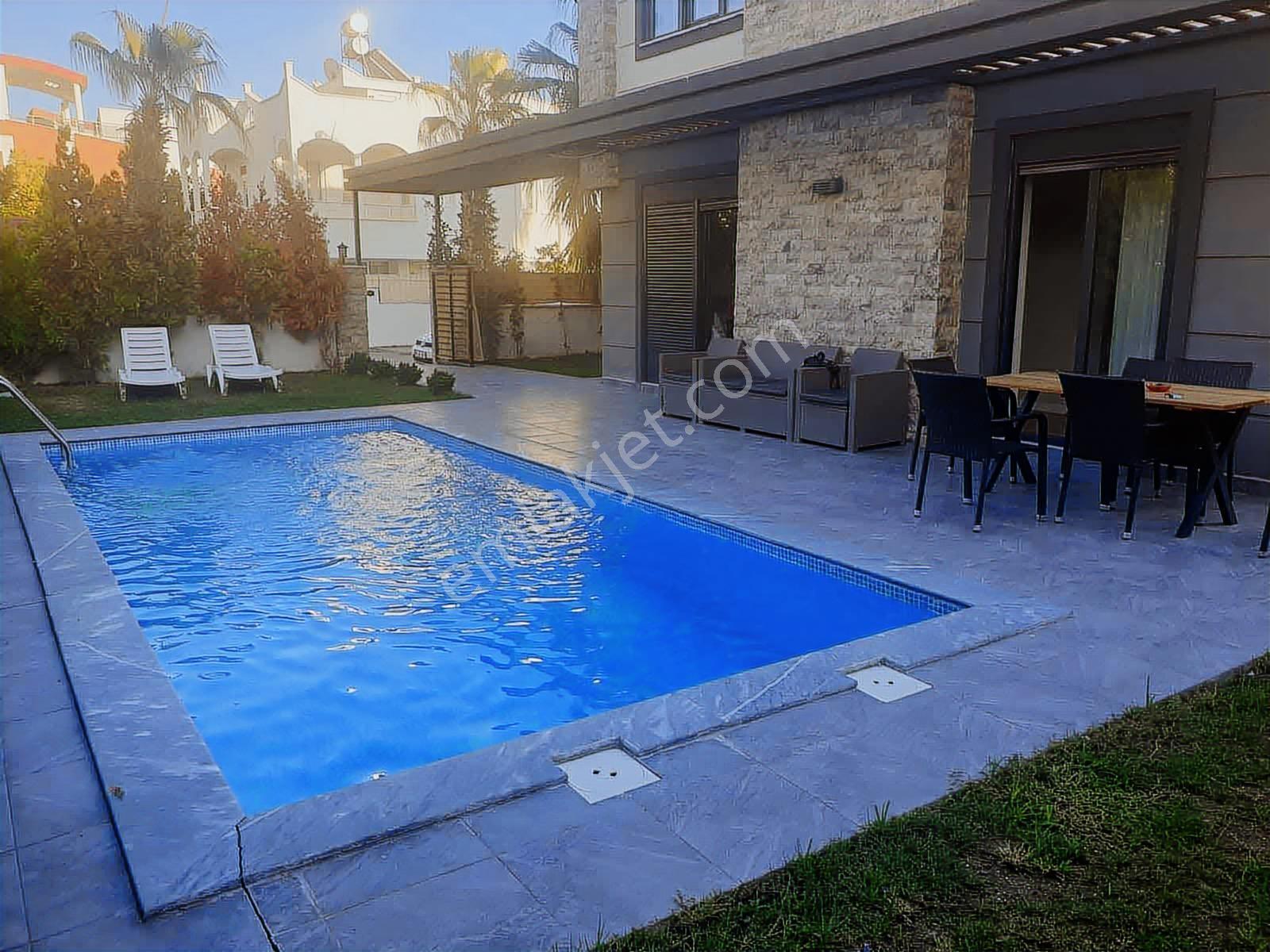 Kiralık Lux 4+1 Özel Havuzlu Villa - Görsel 34