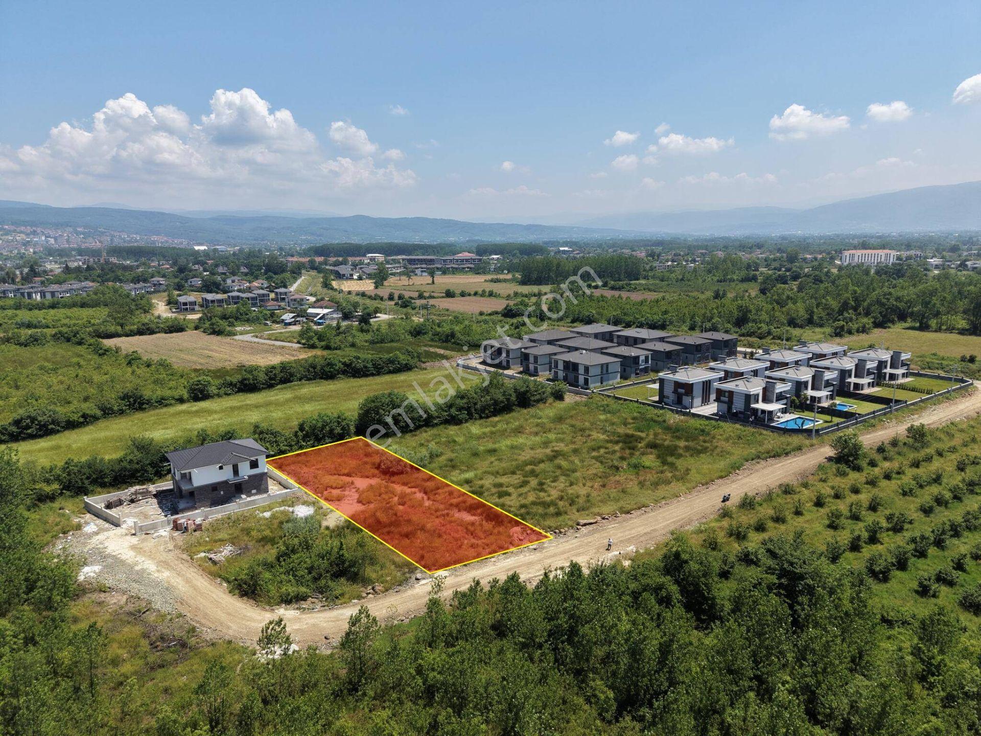 Kuyumcu Hacıali Mahallesi'nde 1032 M2 Satılık Arsa
