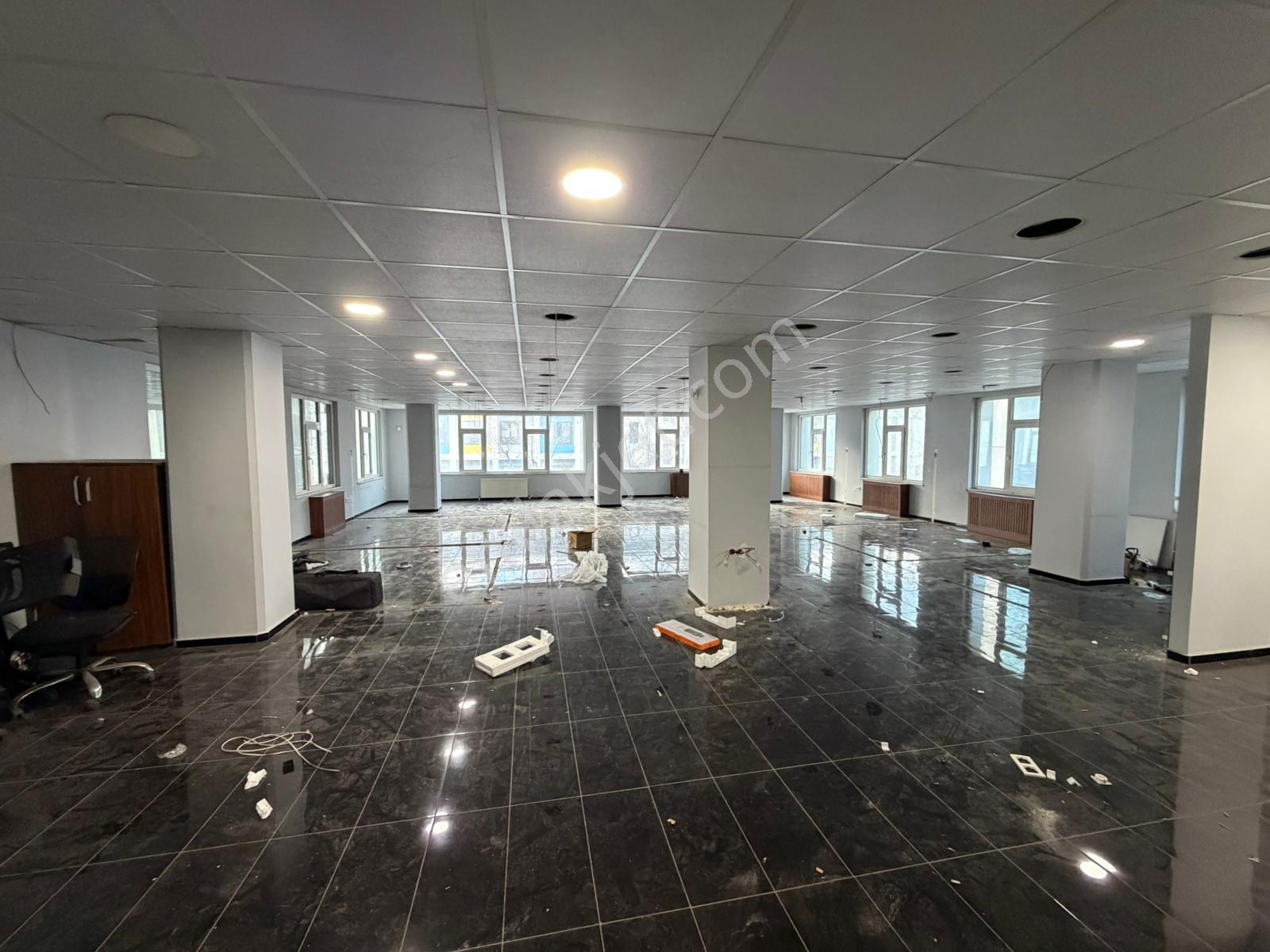 Bankalar Caddesi Gülbahar Da Komple Satılık Bina - Görsel 17