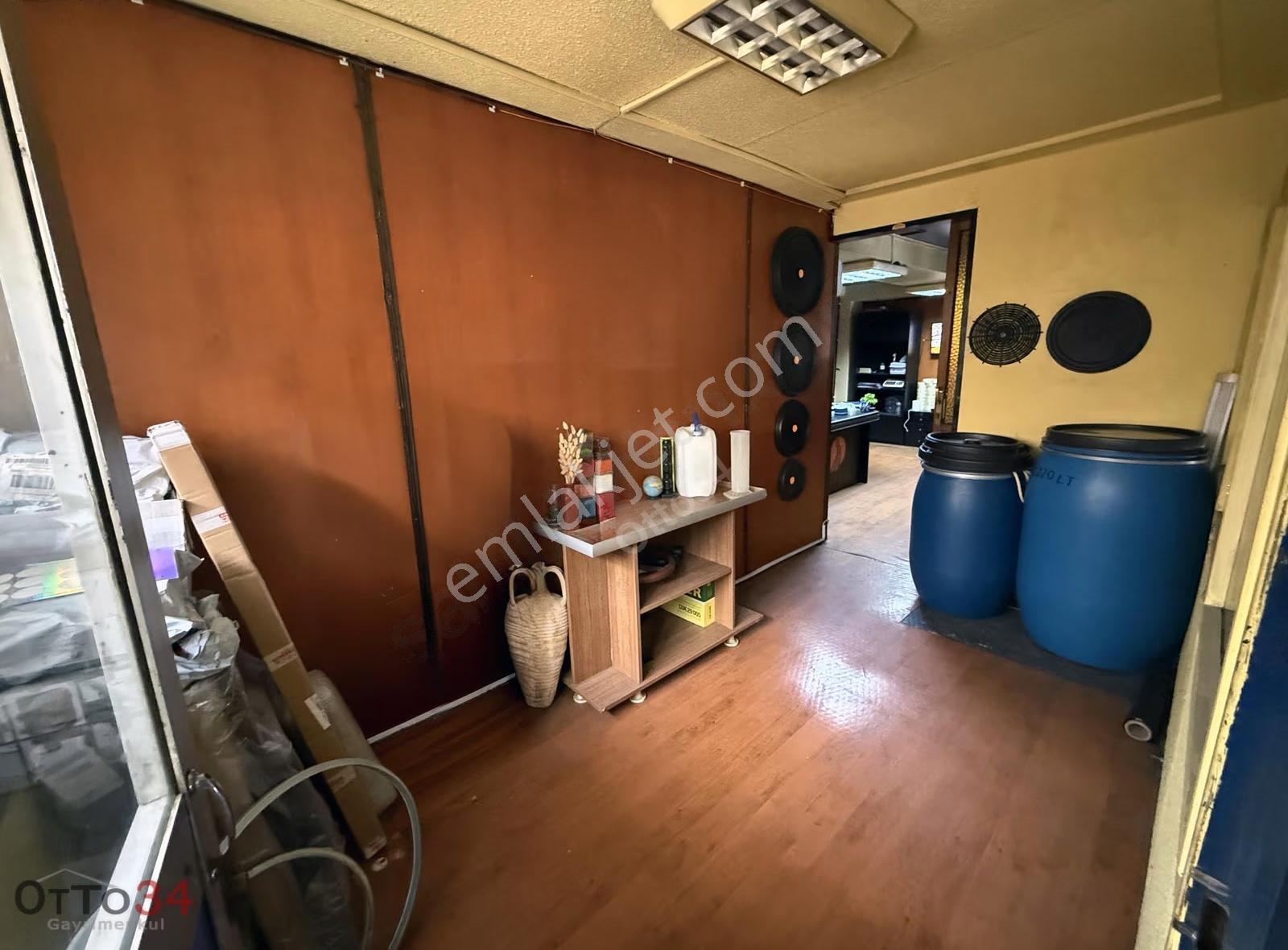 Yenibosna Doğu Sanayi Sitesi Nde Satılık 750 M² Fabrika H:6m - Görsel 8