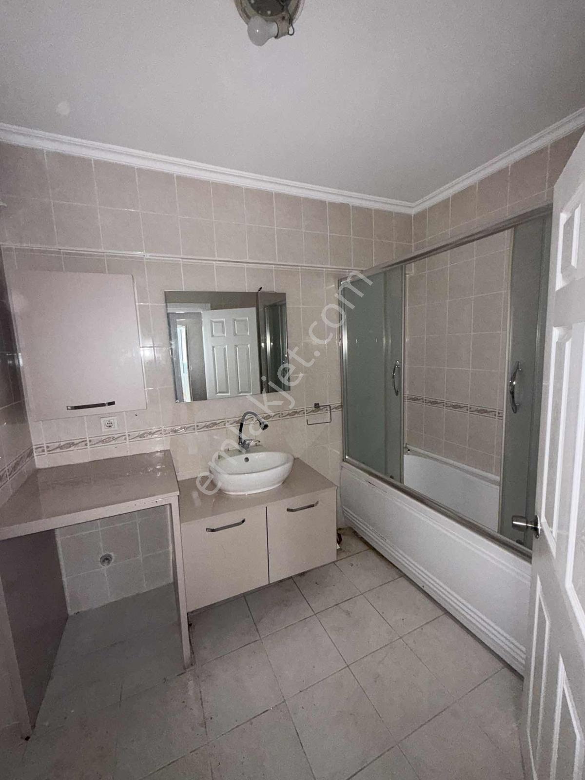 Akkaya İnşaattan E.banyolu-k.otoparklı-güvenlikli Kiralık 3+1 - Görsel 5