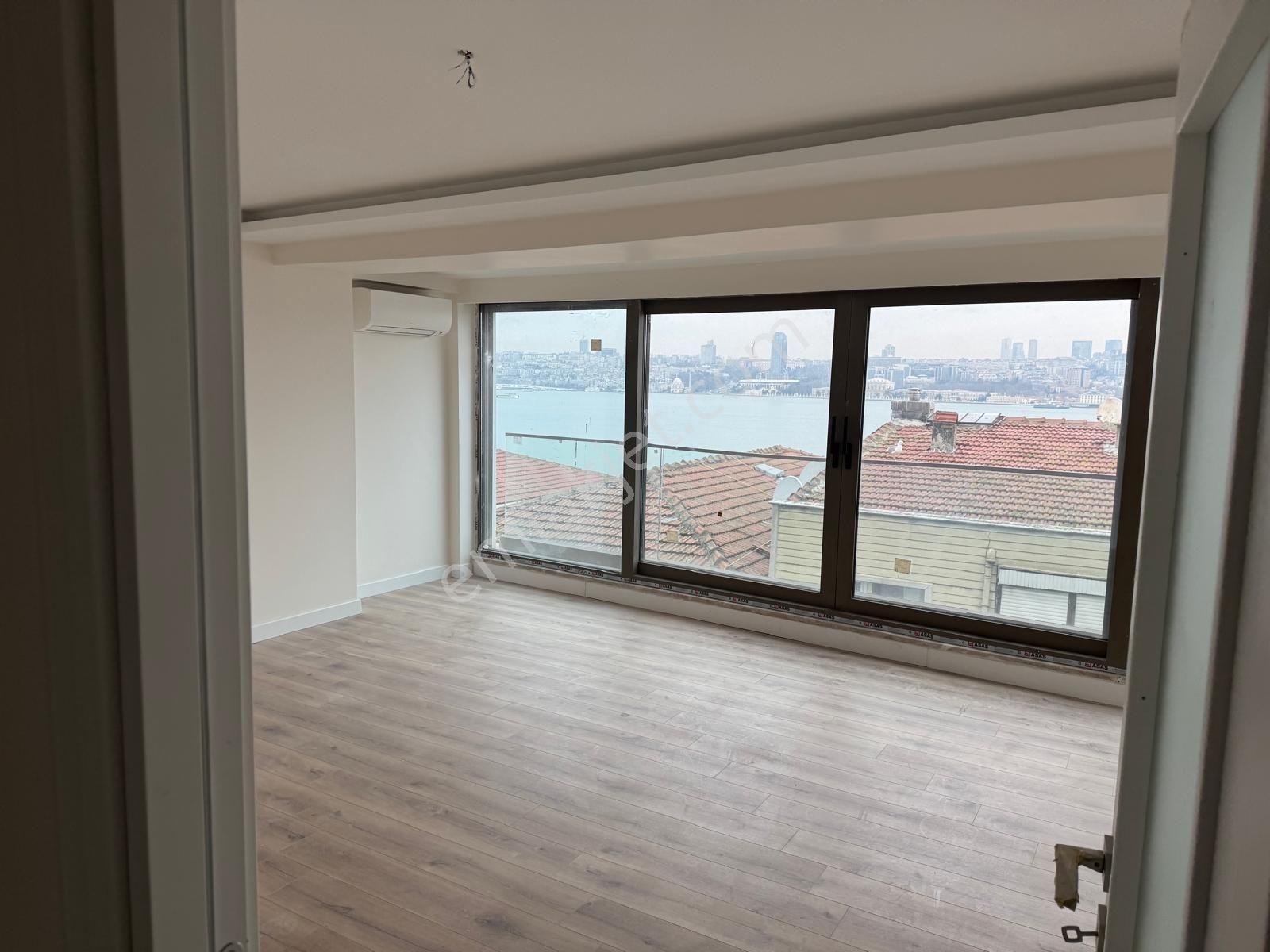 Engin Erdem Den Sultantepe Üsküdar 3+1 Sıfır Acil Acil