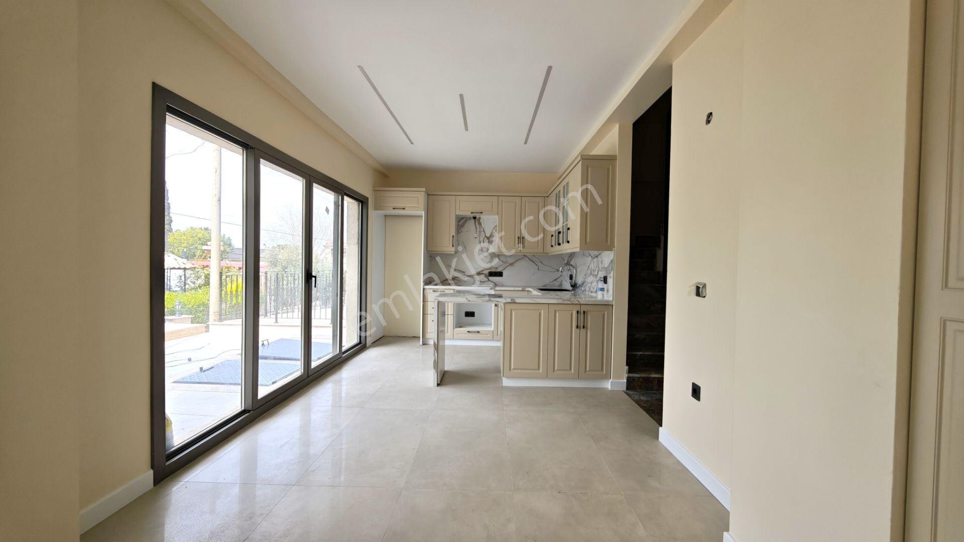 Kuşadası Soğucak 'ta Satılık Özel Mimari Taş Ev Villa - Görsel 14