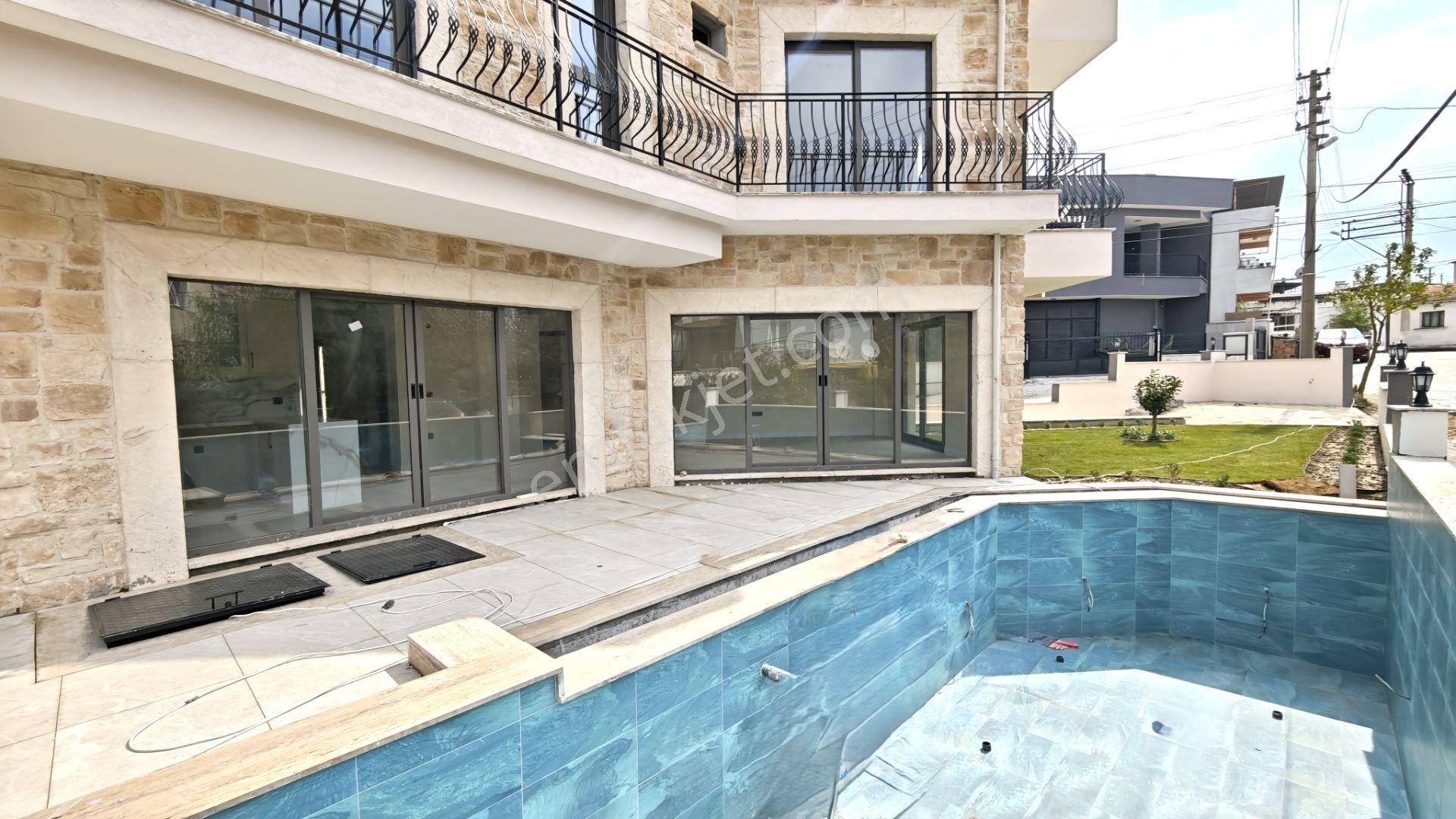 Kuşadası Soğucak 'ta Satılık Özel Mimari Taş Ev Villa - Görsel 3