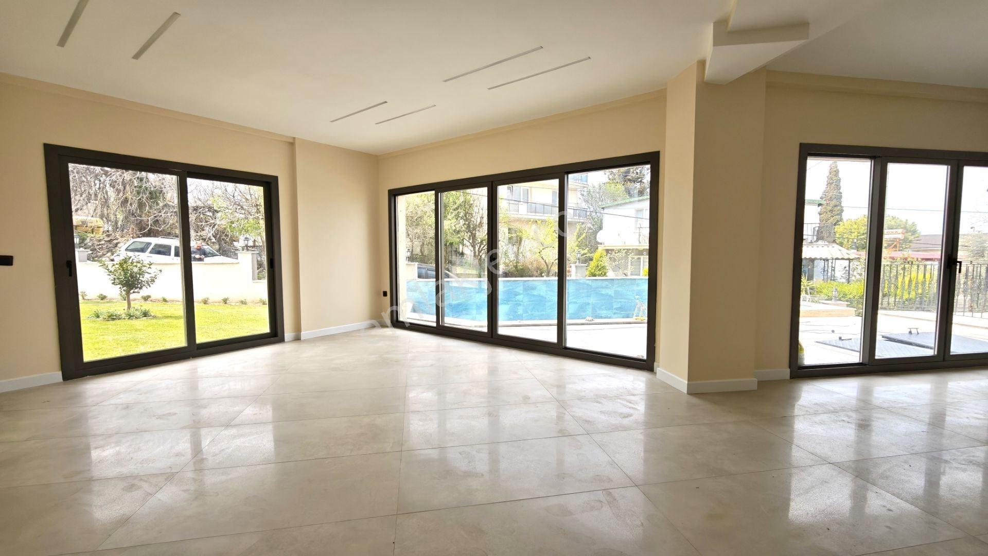 Kuşadası Soğucak 'ta Satılık Özel Mimari Taş Ev Villa - Görsel 8