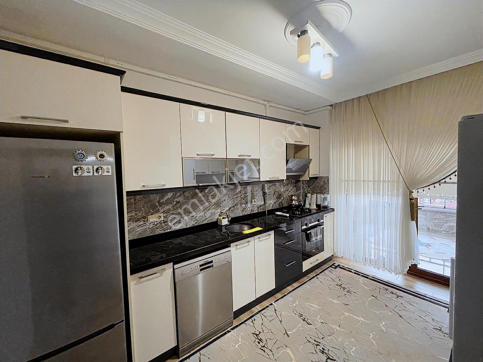 Yomra Sancak Mah. Yaşam Sites'inde Masrafsız 3+1 Daire - Görsel 26