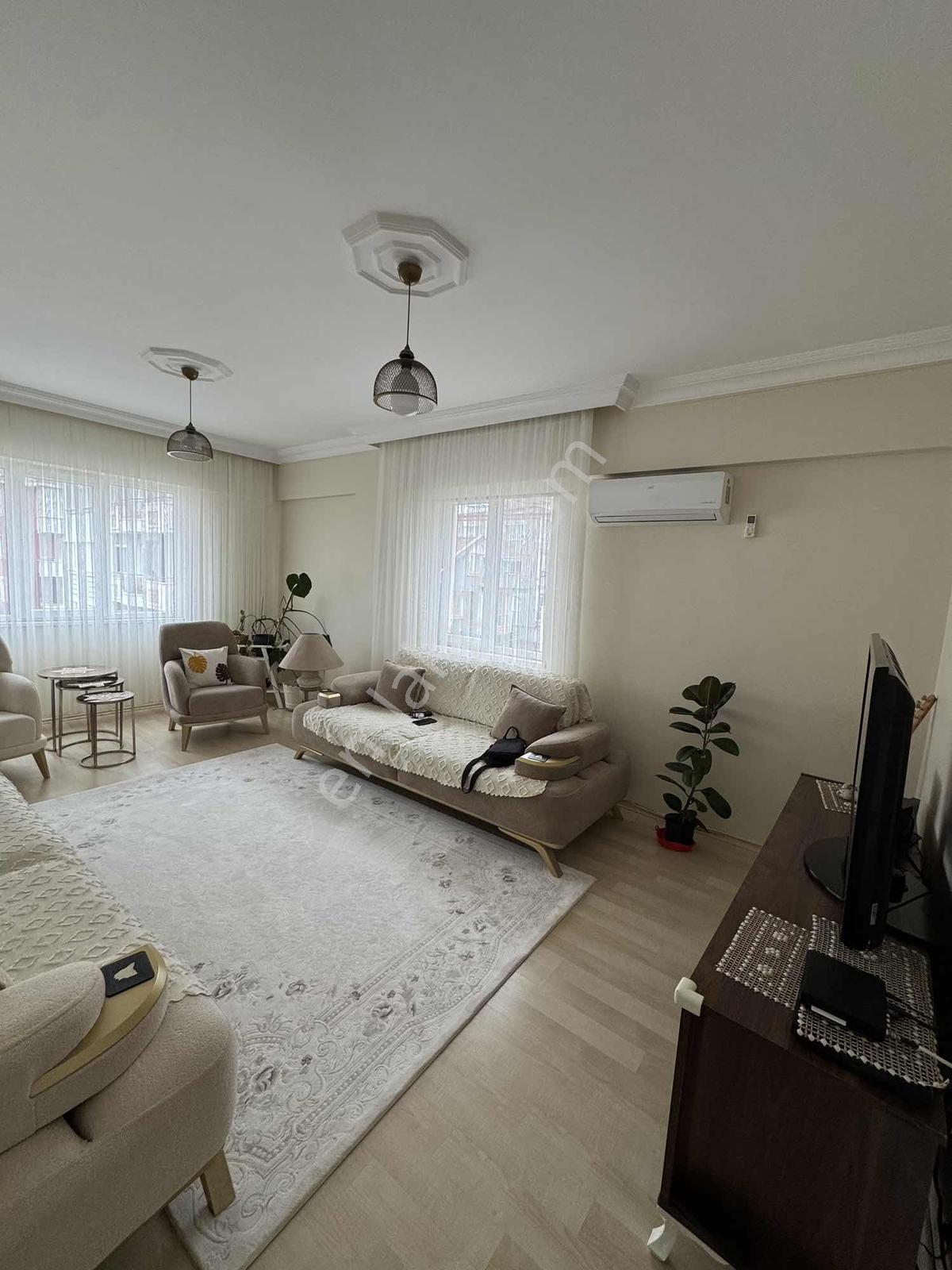 Ful Kredi 3+1 140m Cam Balkon Ful Yapılı 3/2 Kat Merkezi Konum