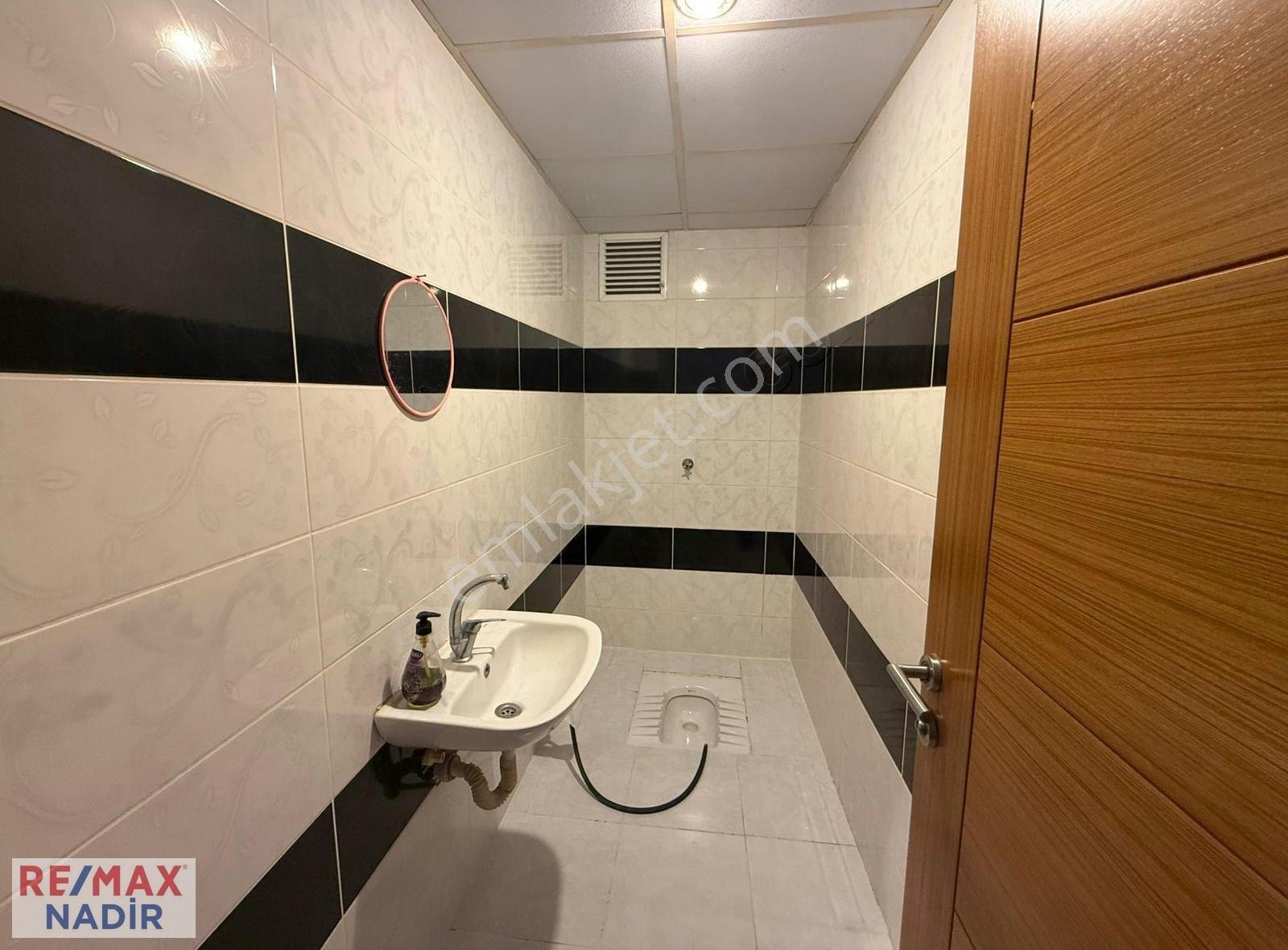 Re/max Nadirden Gedikkaya Florya Sitesinde Satılık 3+1 Daire - Görsel 14