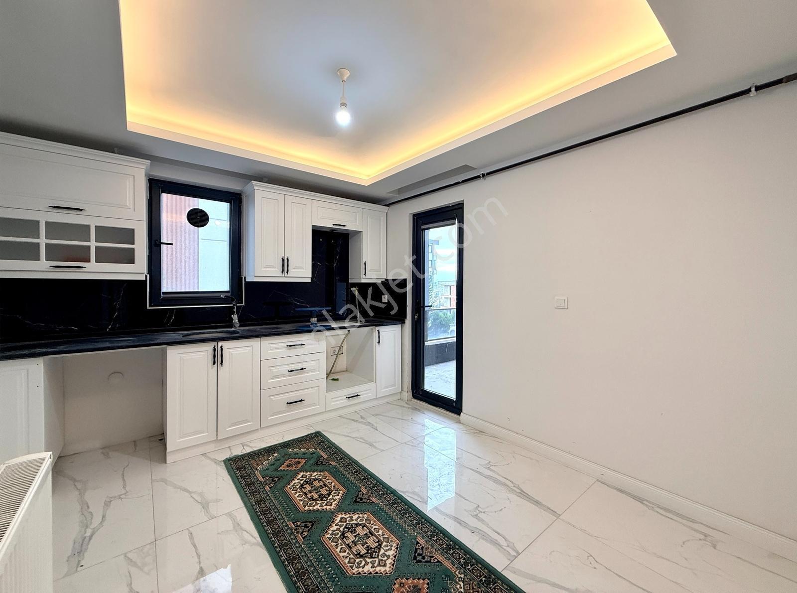 Doğa Koleji Arkasında Çok Geniş Mutfak Ayrı 3+1 Kiralık Daire - Görsel 13