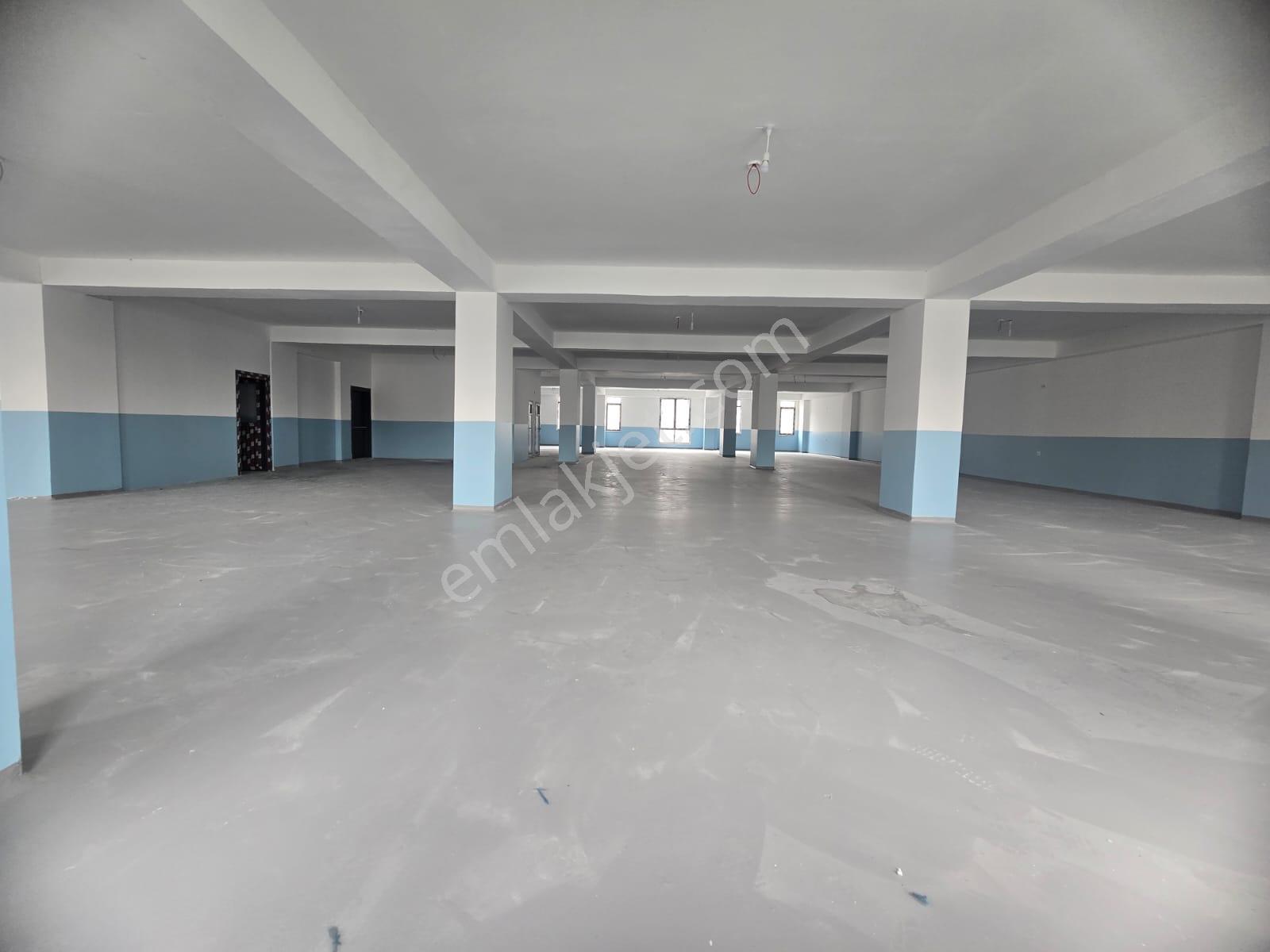 Toyap Yapıdan 50.yılda Ticaret Merkezinde 625m2 Kiralık Dükkan - Görsel 22