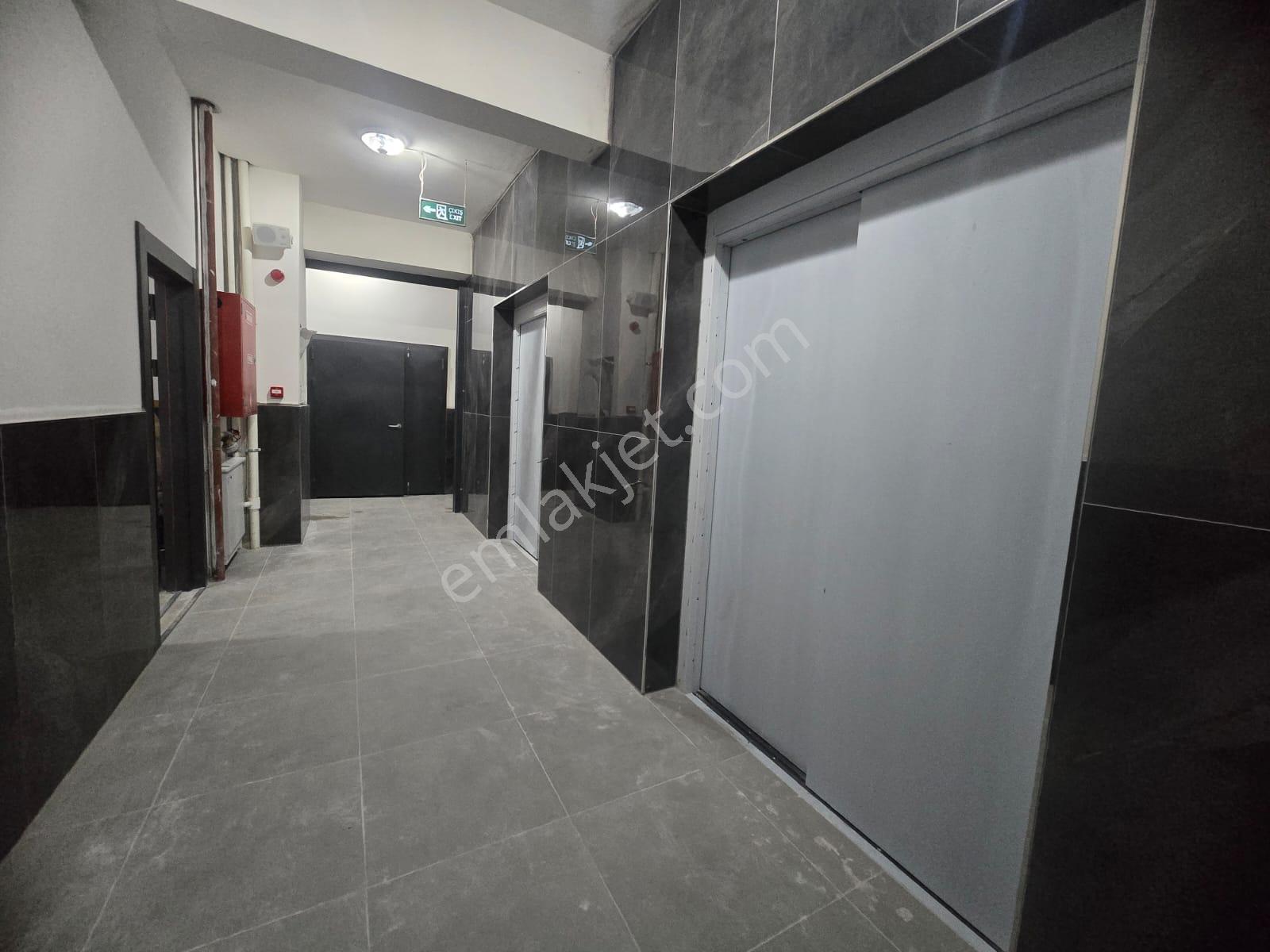 Toyap Yapıdan 50.yılda Ticaret Merkezinde 625m2 Kiralık Dükkan - Görsel 29