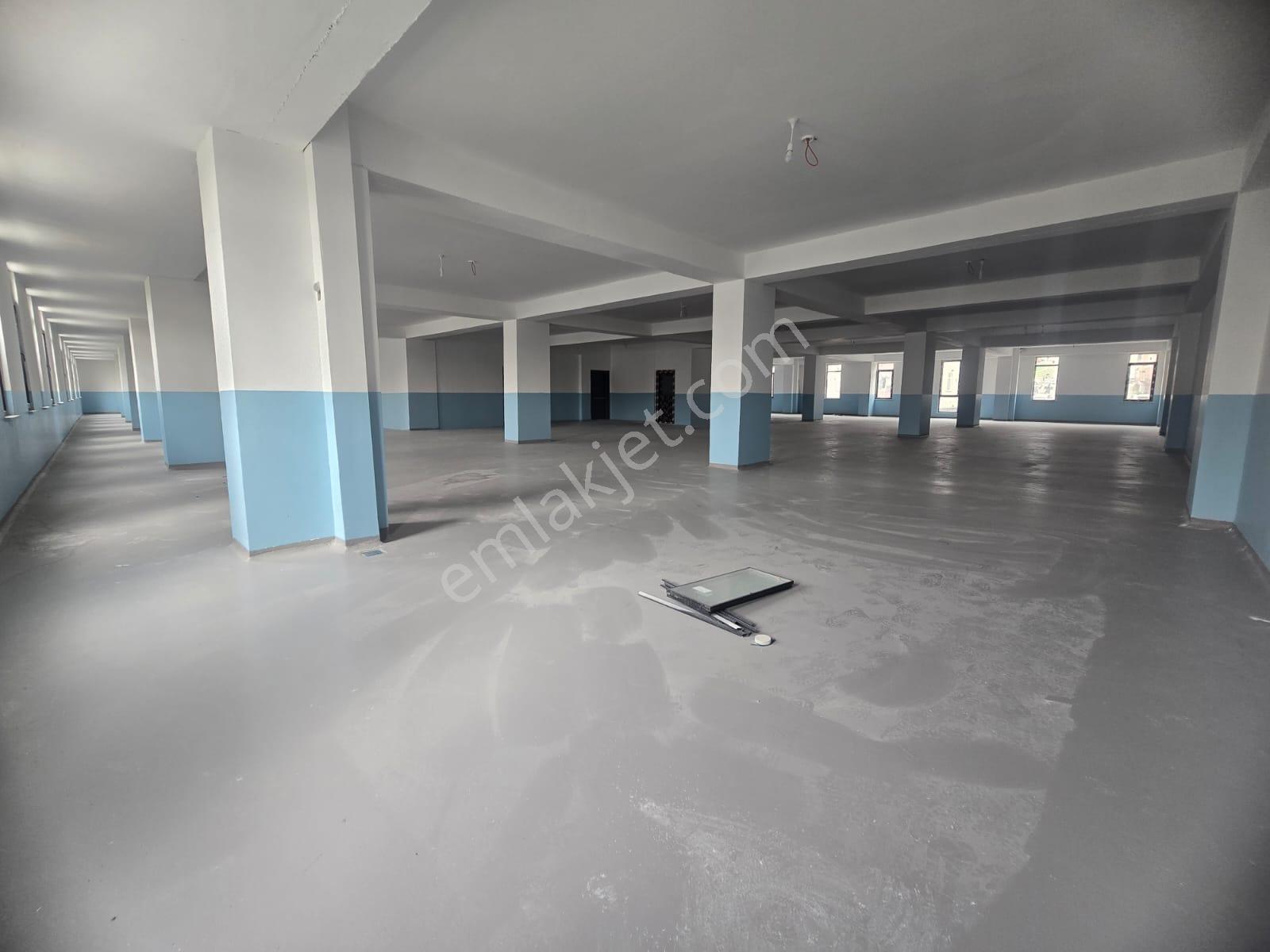 Toyap Yapıdan 50.yılda Ticaret Merkezinde 625m2 Kiralık Dükkan - Görsel 10