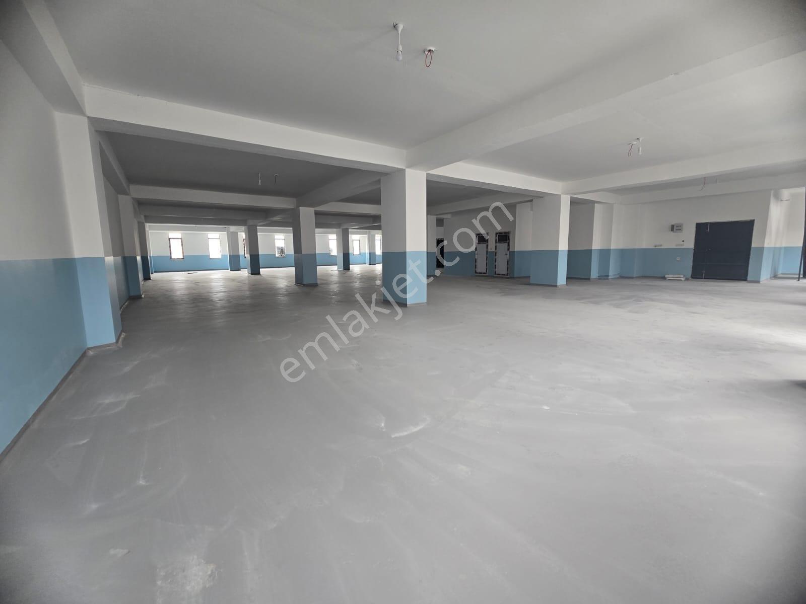 Toyap Yapıdan 50.yılda Ticaret Merkezinde 625m2 Kiralık Dükkan - Görsel 17