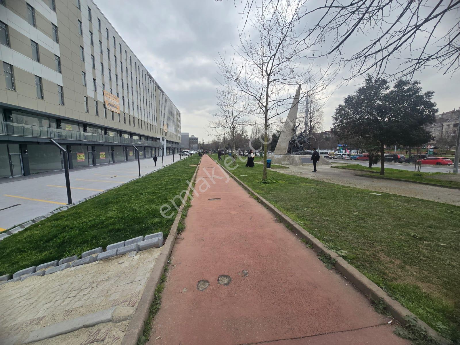 Toyap Yapıdan 50.yılda Ticaret Merkezinde 625m2 Kiralık Dükkan - Görsel 16
