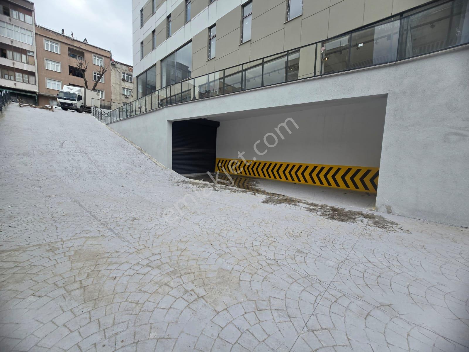 Toyap Yapıdan 50.yılda Ticaret Merkezinde 625m2 Kiralık Dükkan - Görsel 5