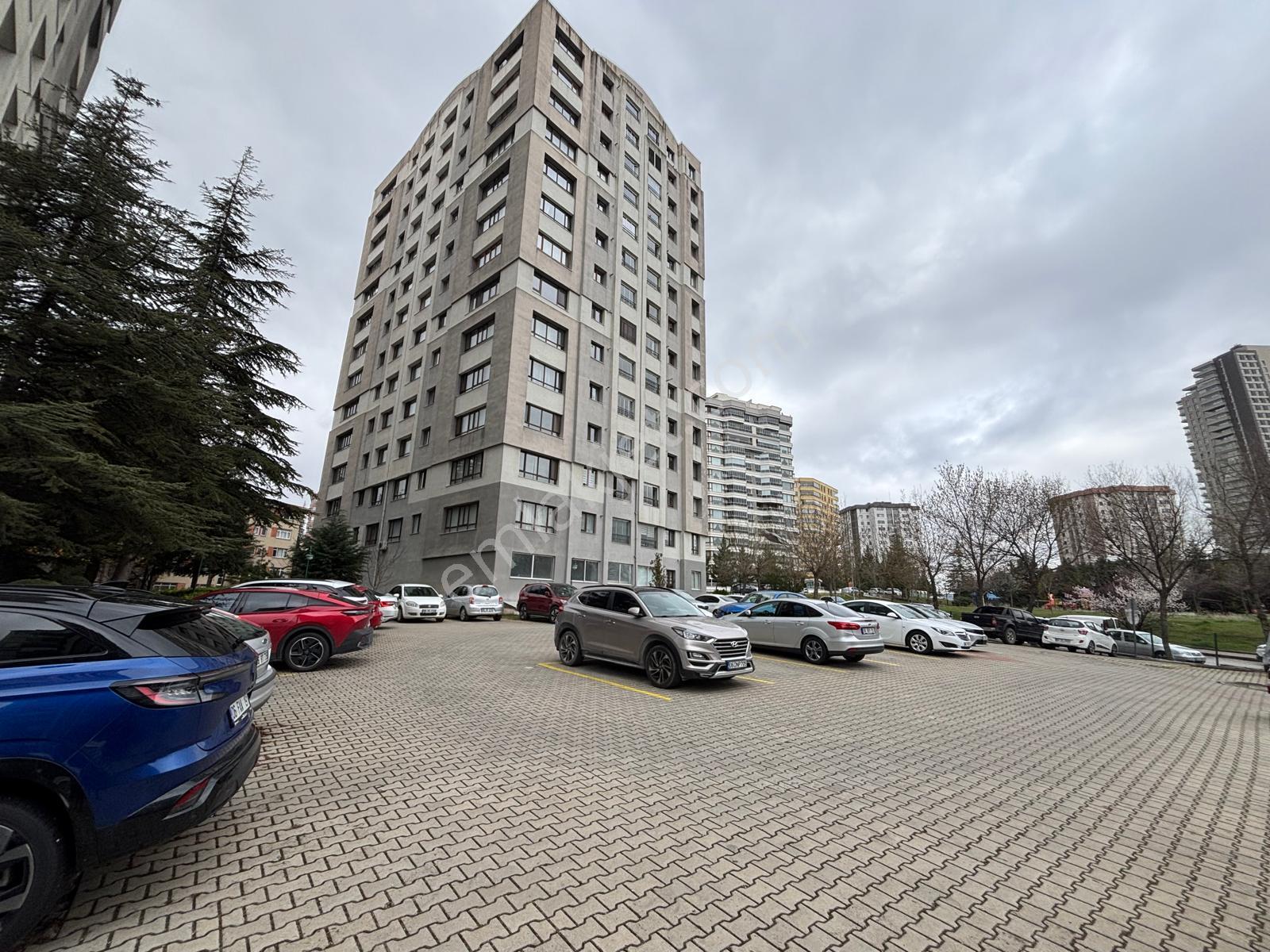 Ankara Ümitköyde Site İçinde Muhteşem Konumda Satılık Daire - Görsel 32