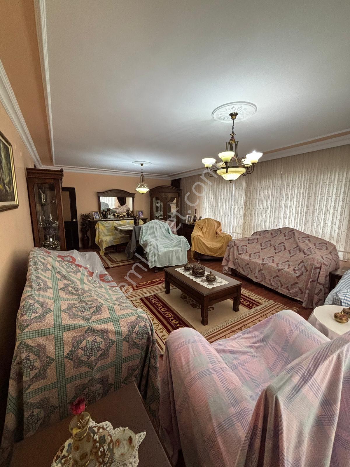 Ankara Ümitköyde Site İçinde Muhteşem Konumda Satılık Daire - Görsel 9