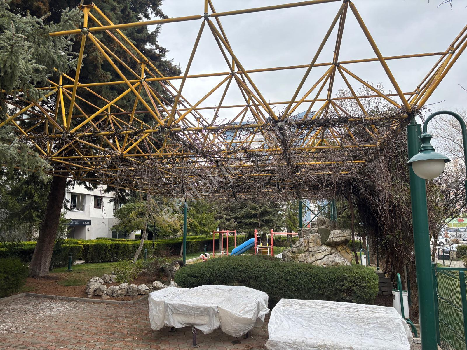 Ankara Ümitköyde Site İçinde Muhteşem Konumda Satılık Daire - Görsel 25