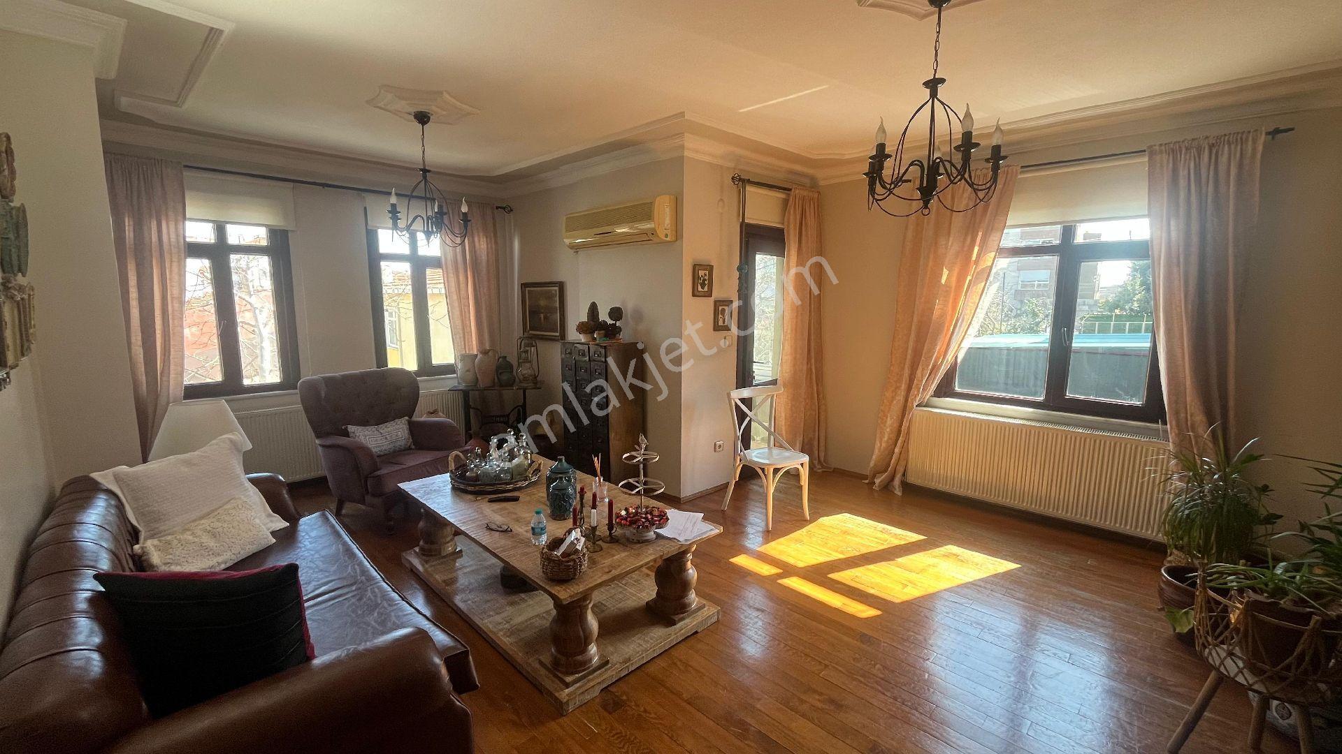 Kandilli' De 510 M2 Arsalı 3 Katlı Bina Satılık 130.000.000 Tl - Görsel 24
