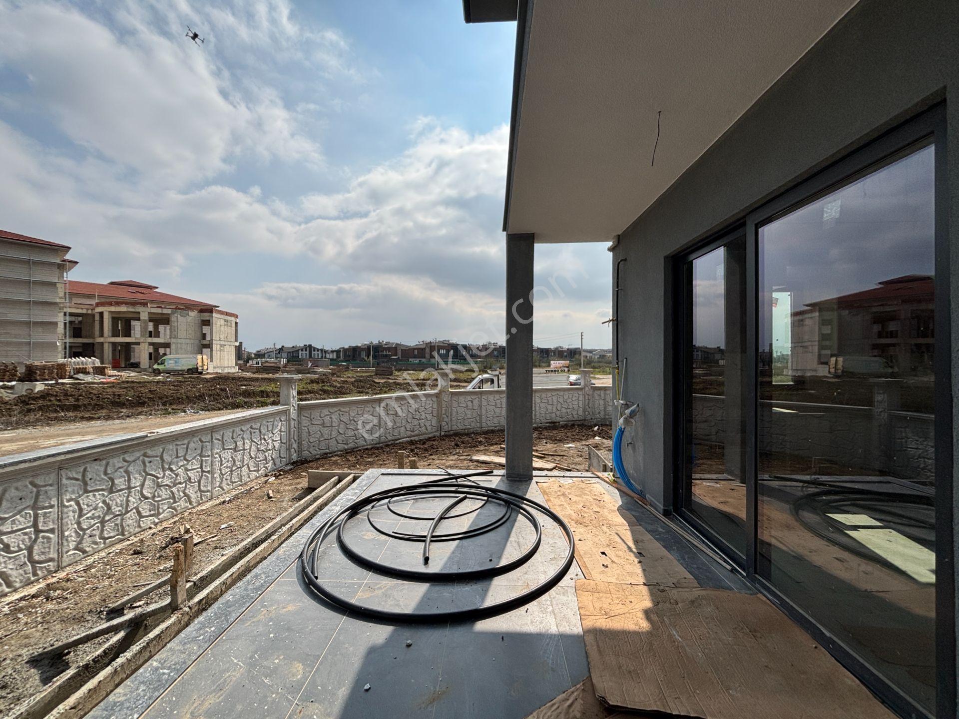 Arapçiftliği Mahallesi'nde 5+1 280 M2 Özel Kapalı Garajlı Satılık Müstakil Villa - Görsel 8