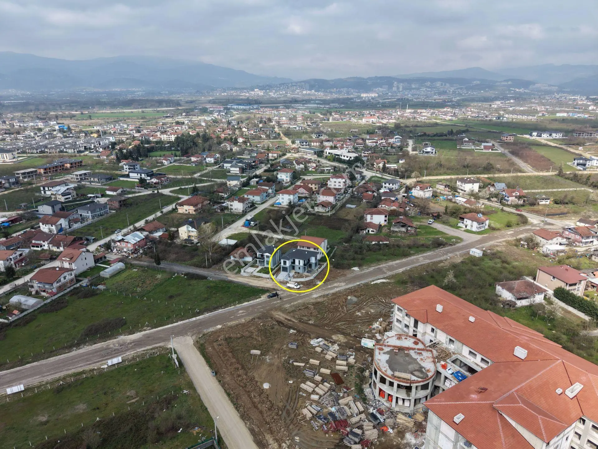 Arapçiftliği Mahallesi'nde 5+1 280 M2 Özel Kapalı Garajlı Satılık Müstakil Villa - Görsel 3