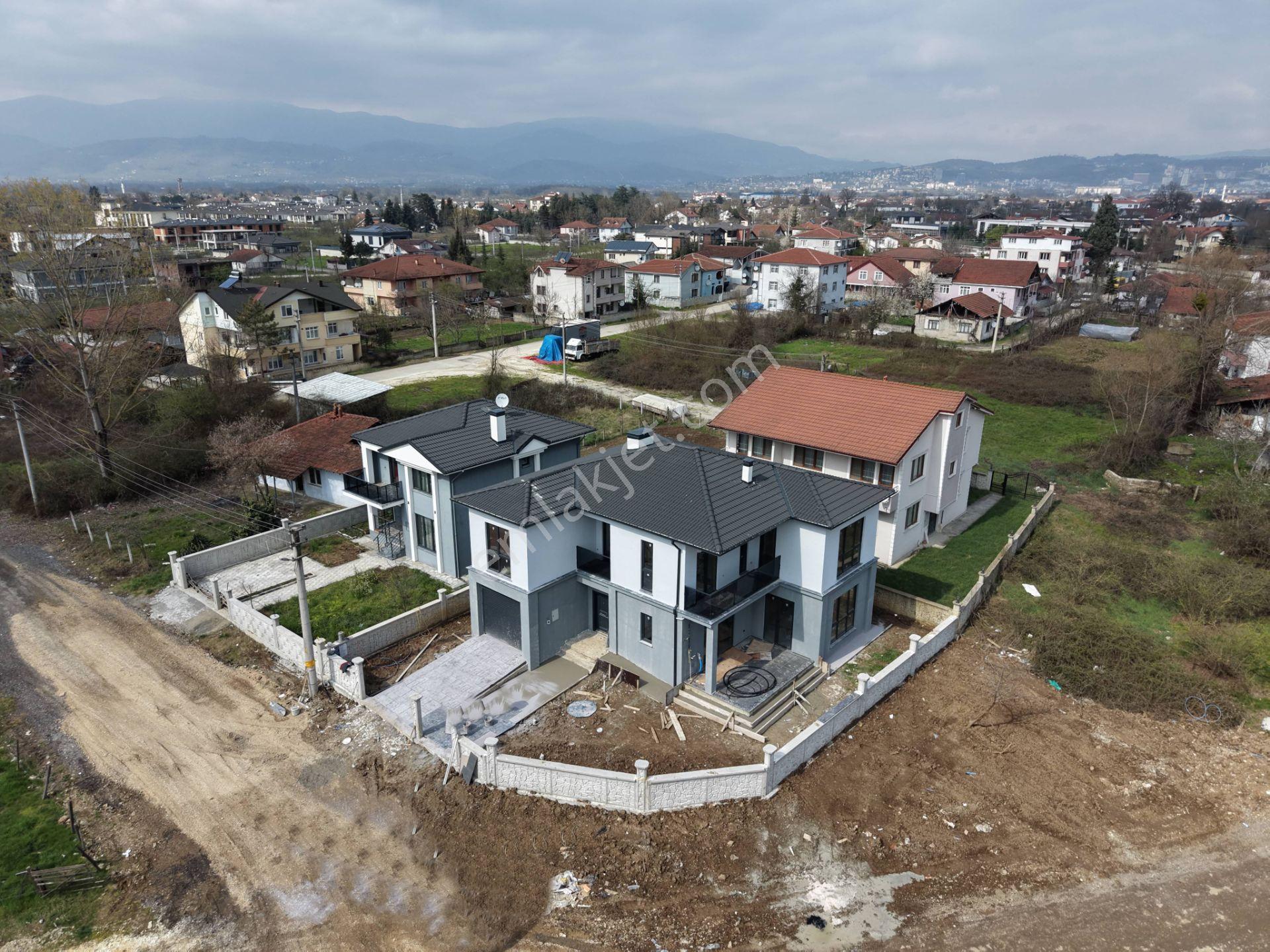 Arapçiftliği Mahallesi'nde 5+1 280 M2 Özel Kapalı Garajlı Satılık Müstakil Villa - Görsel 18