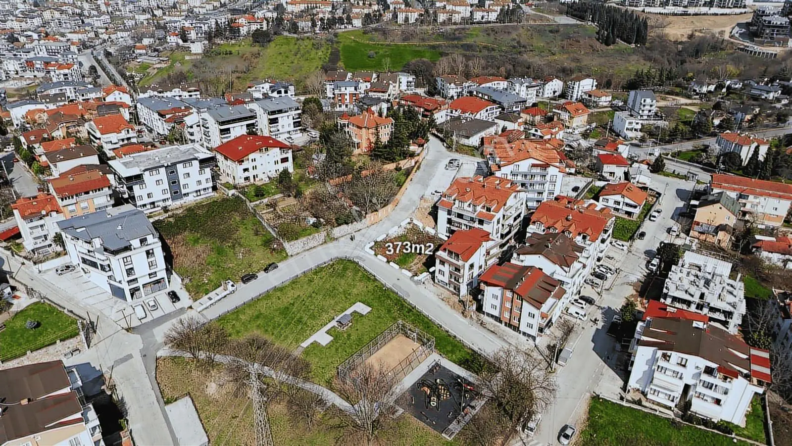 Başiskele Döngel De Satılık 373m² Köşe Parsel - Görsel 4