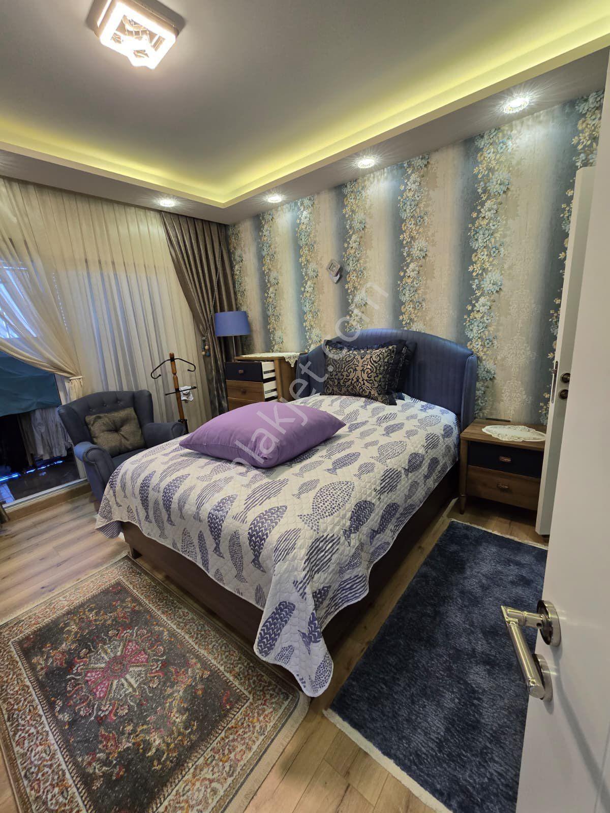 Nazilli Zafer Mahallesi – Armahal Sitesinde Full Eşyalı Kiralık Lüks Arakat Daire