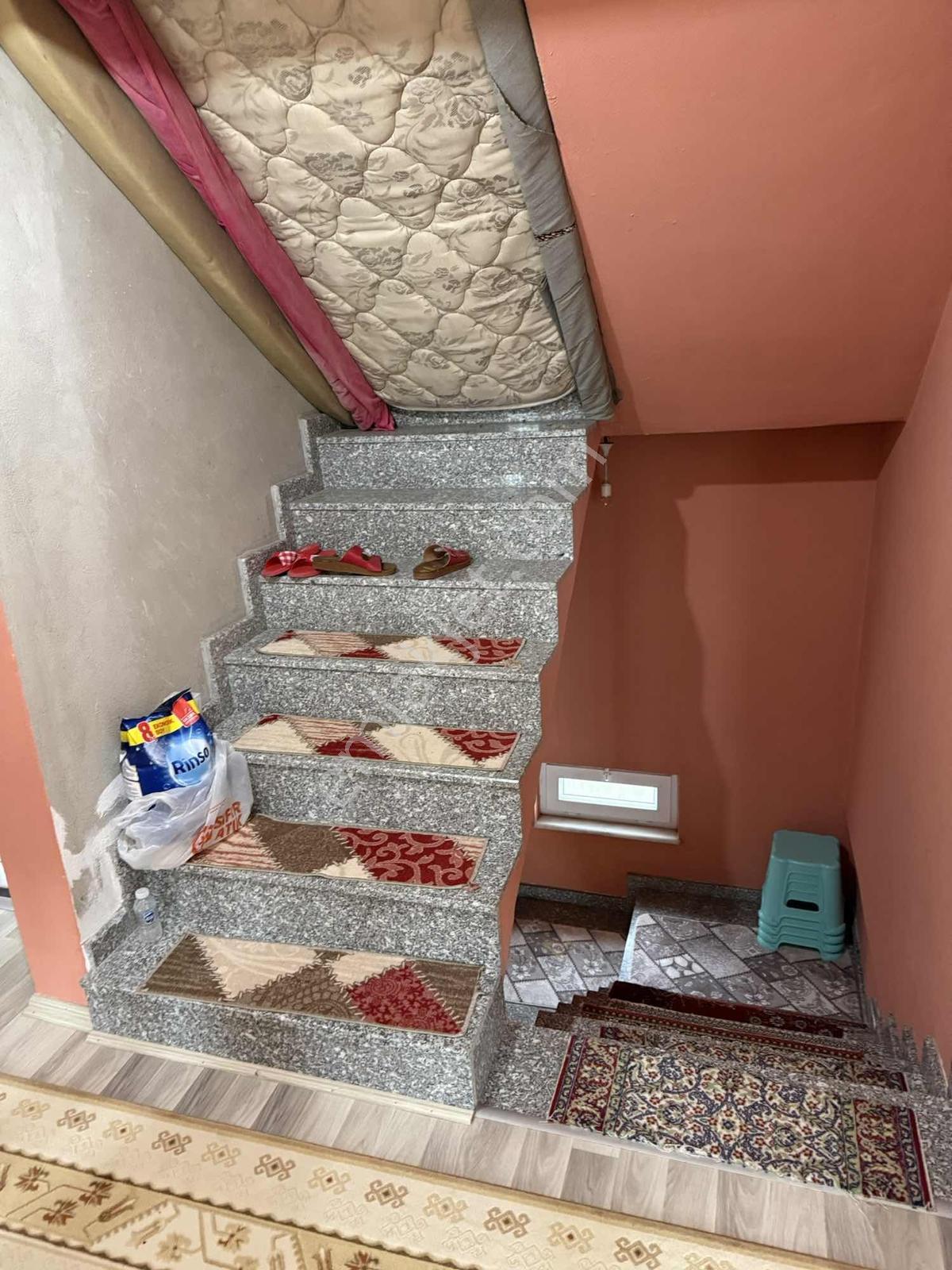 Karasu Çınar Gayrimenkulden 850 M2 Arsa İçinde 3 Katlı Ev - Görsel 18