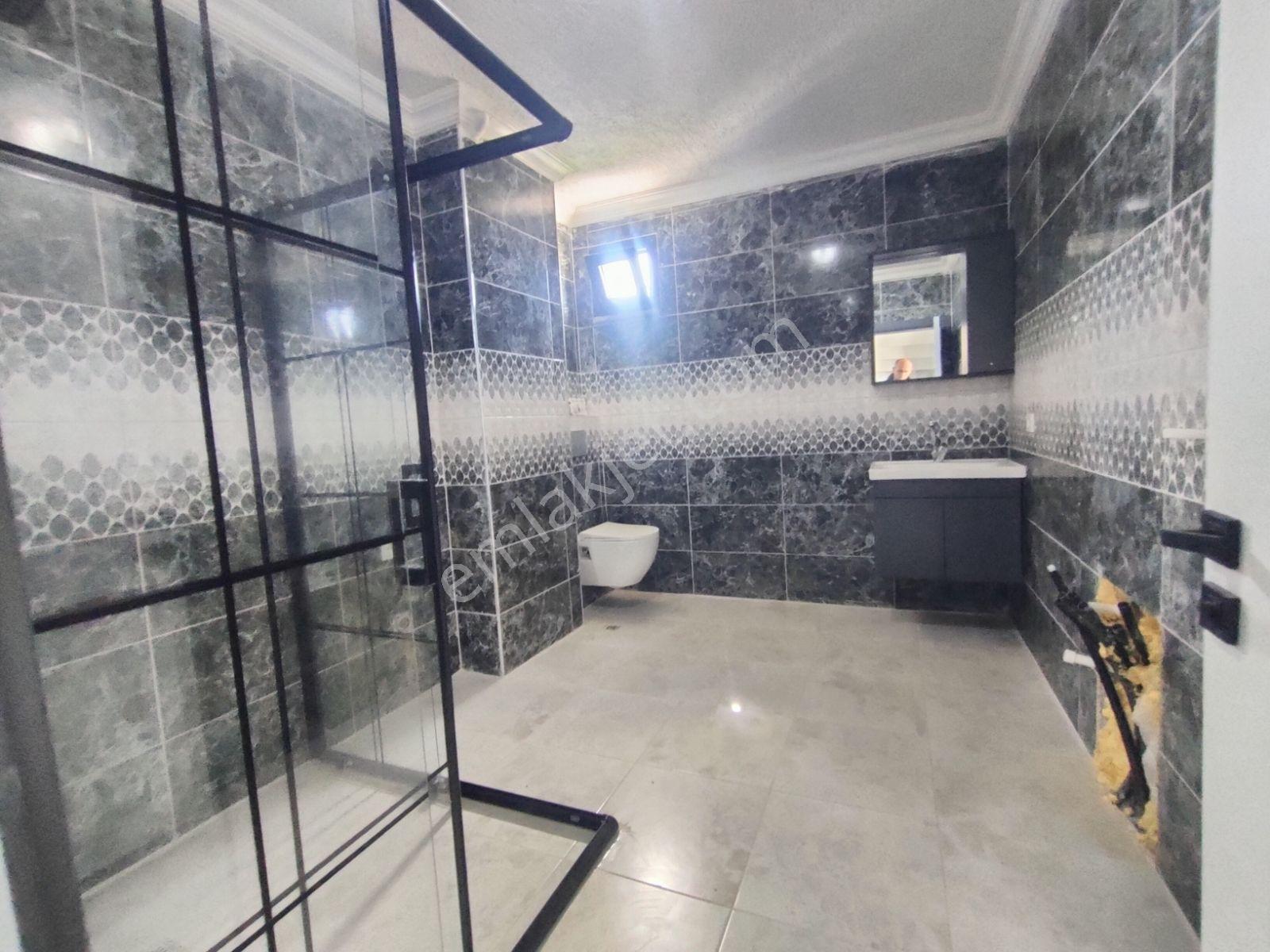 Yeniçiftlik'te 310 M² Bahçeli 6+1 Büyük Müstakil Kartallar'dan. - Görsel 31