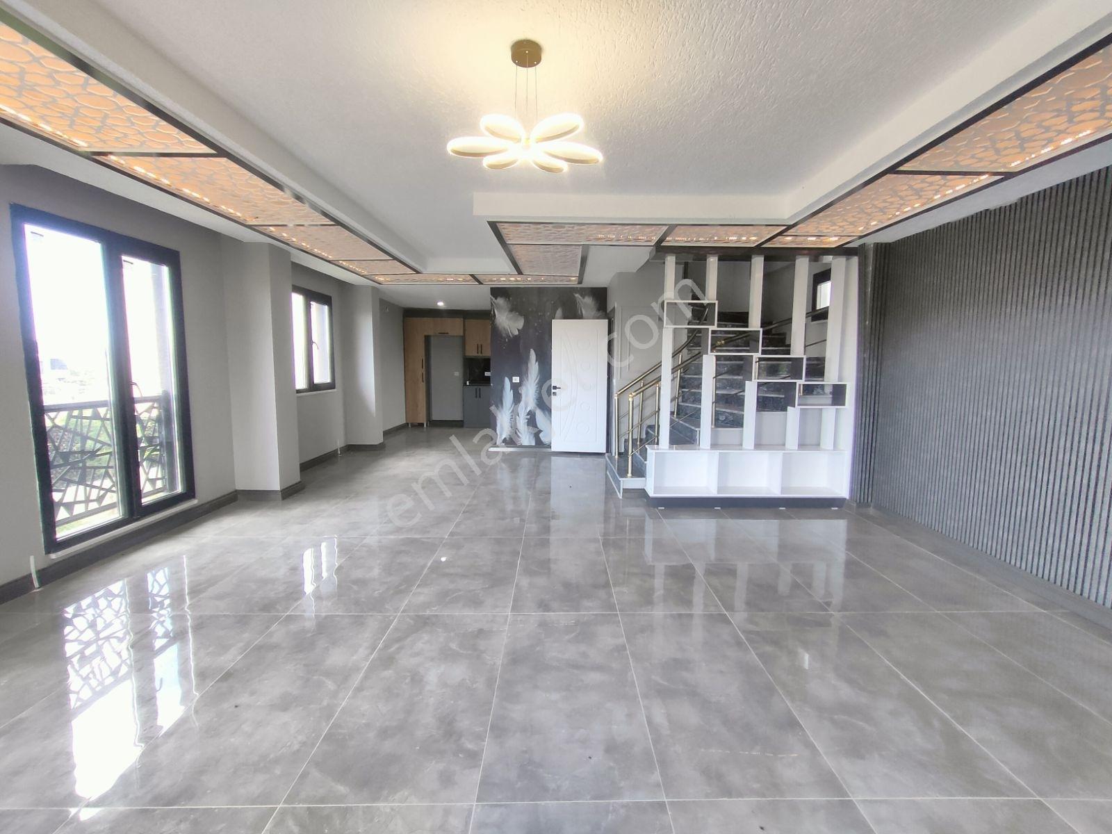 Yeniçiftlik'te 310 M² Bahçeli 6+1 Büyük Müstakil Kartallar'dan. - Görsel 14