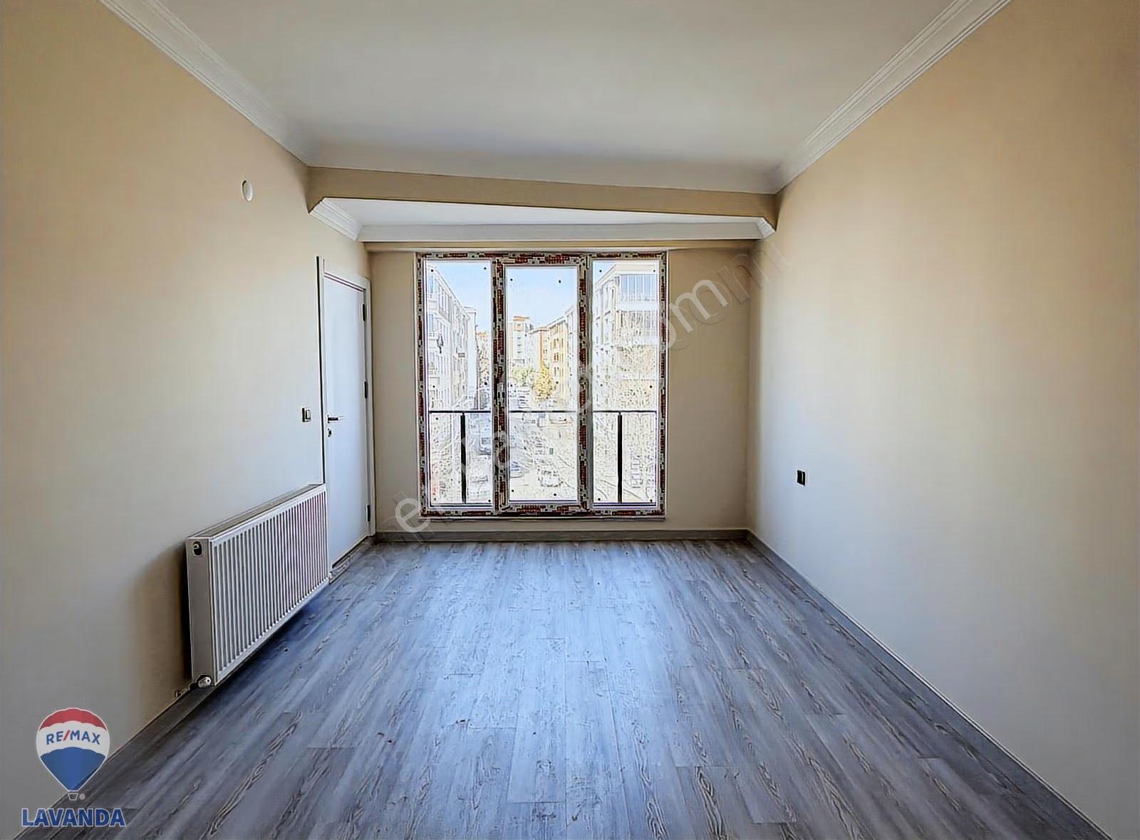 Remax Lavanda'dan Bülent Ecevit Bulvarı Cephe 3+1 Satılık Daire - Görsel 2