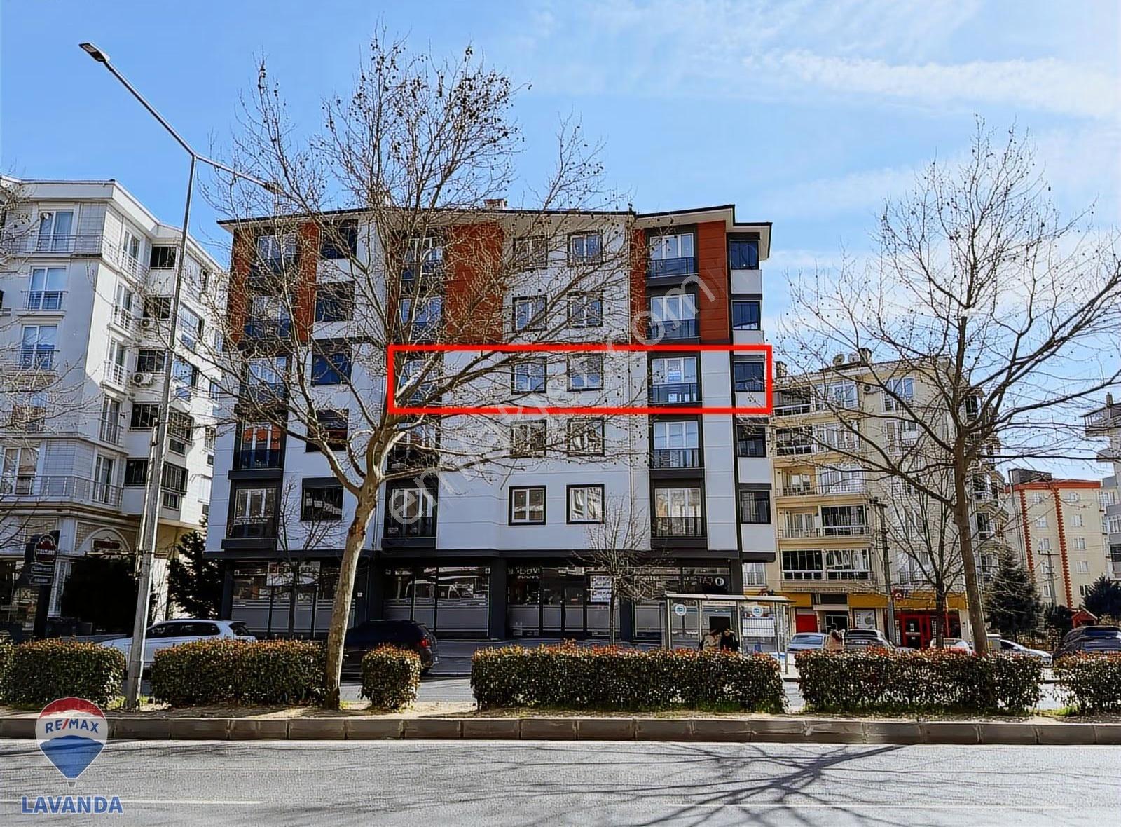 Remax Lavanda'dan Bülent Ecevit Bulvarı Cephe 3+1 Satılık Daire - Görsel 6