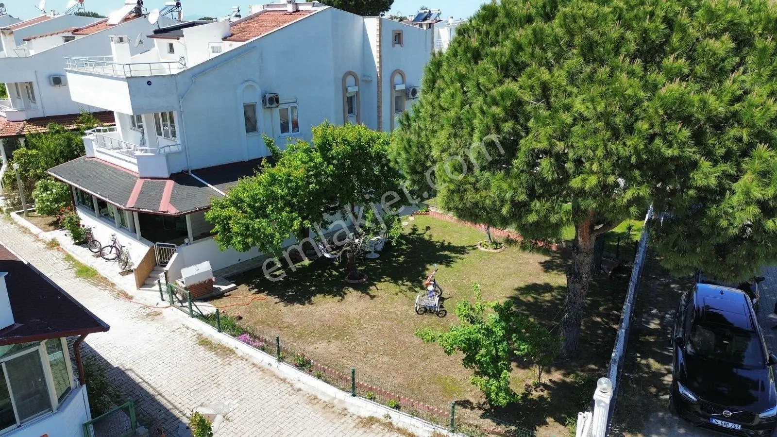 Umas Solutıon'dan Değerli Lokasyonda - Geniş Bahçeli 3+1 Villa - Görsel 2