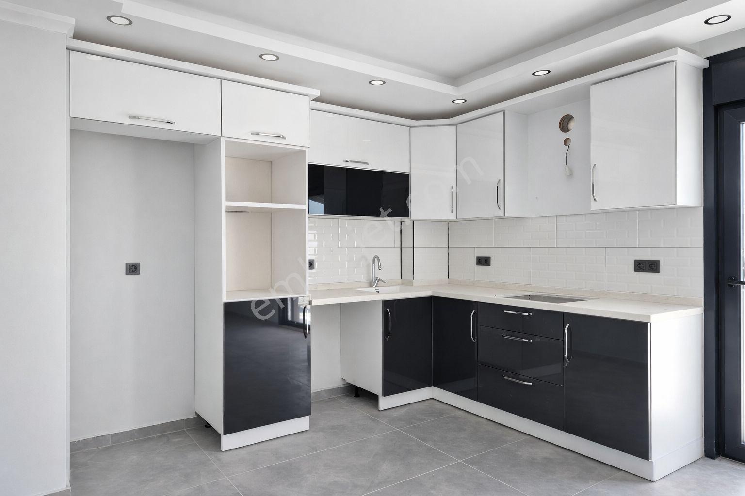 Umas Solutıon'dan Müstakil Bahçeli - Alt Katta Odalı - 4+1 Villa - Görsel 20