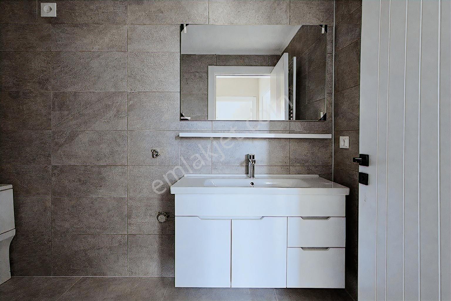 Umas Solutıon'dan Havuzlu Sitede - Modern Konsept - 2+1 Villa - Görsel 17