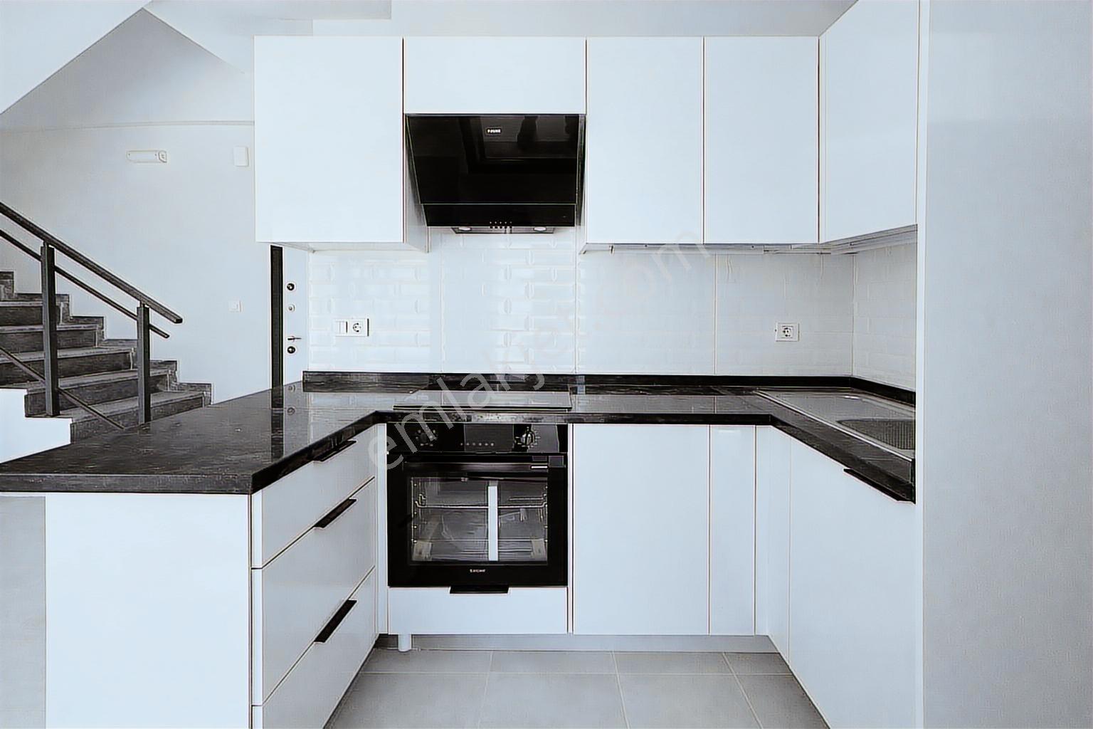 Umas Solutıon'dan Havuzlu Sitede - Modern Konsept - 2+1 Villa - Görsel 3