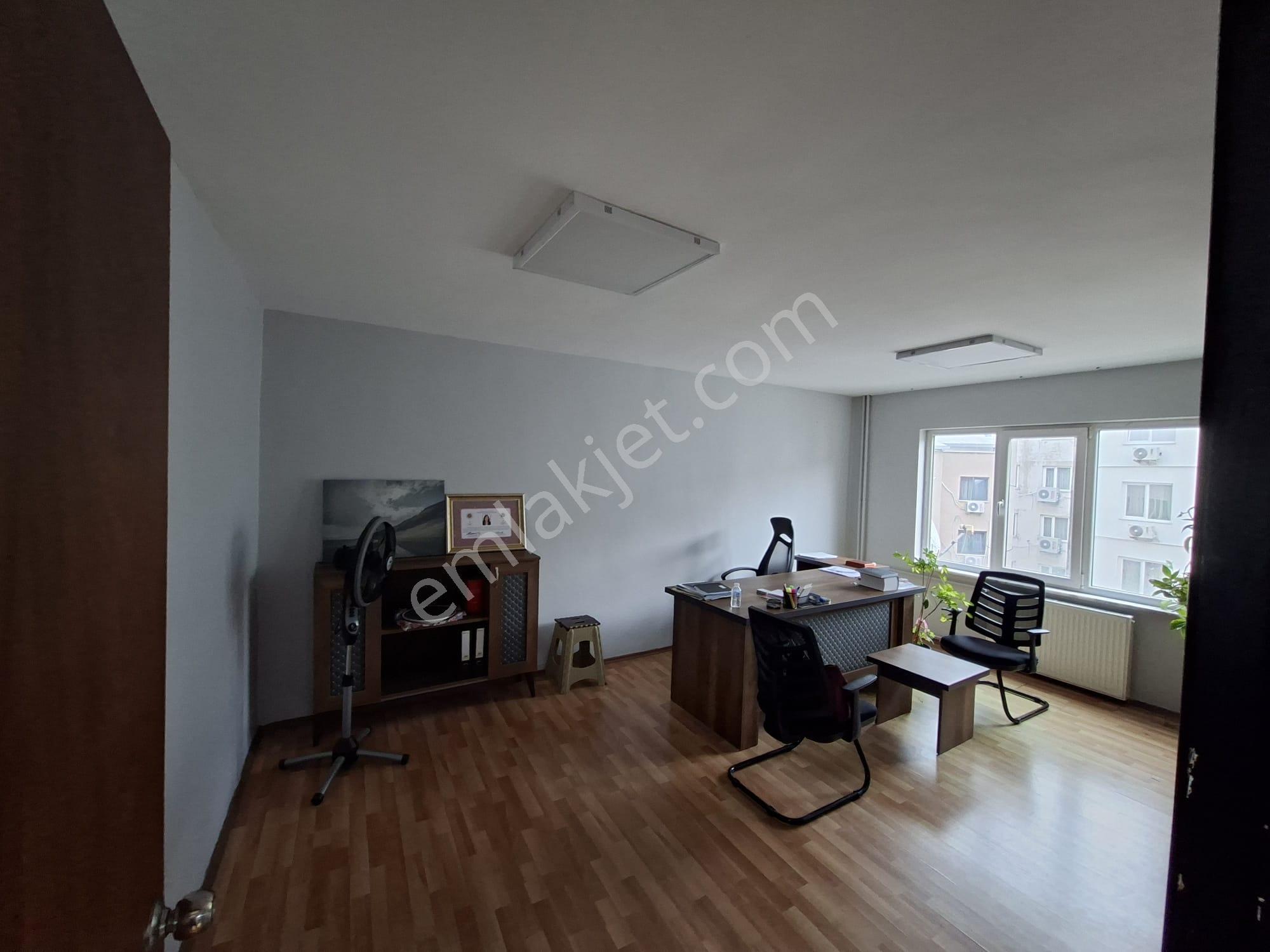 Fomara Caddesinde Medikal Park Has. Yanı Kiralık Güzel Ofis - Görsel 14