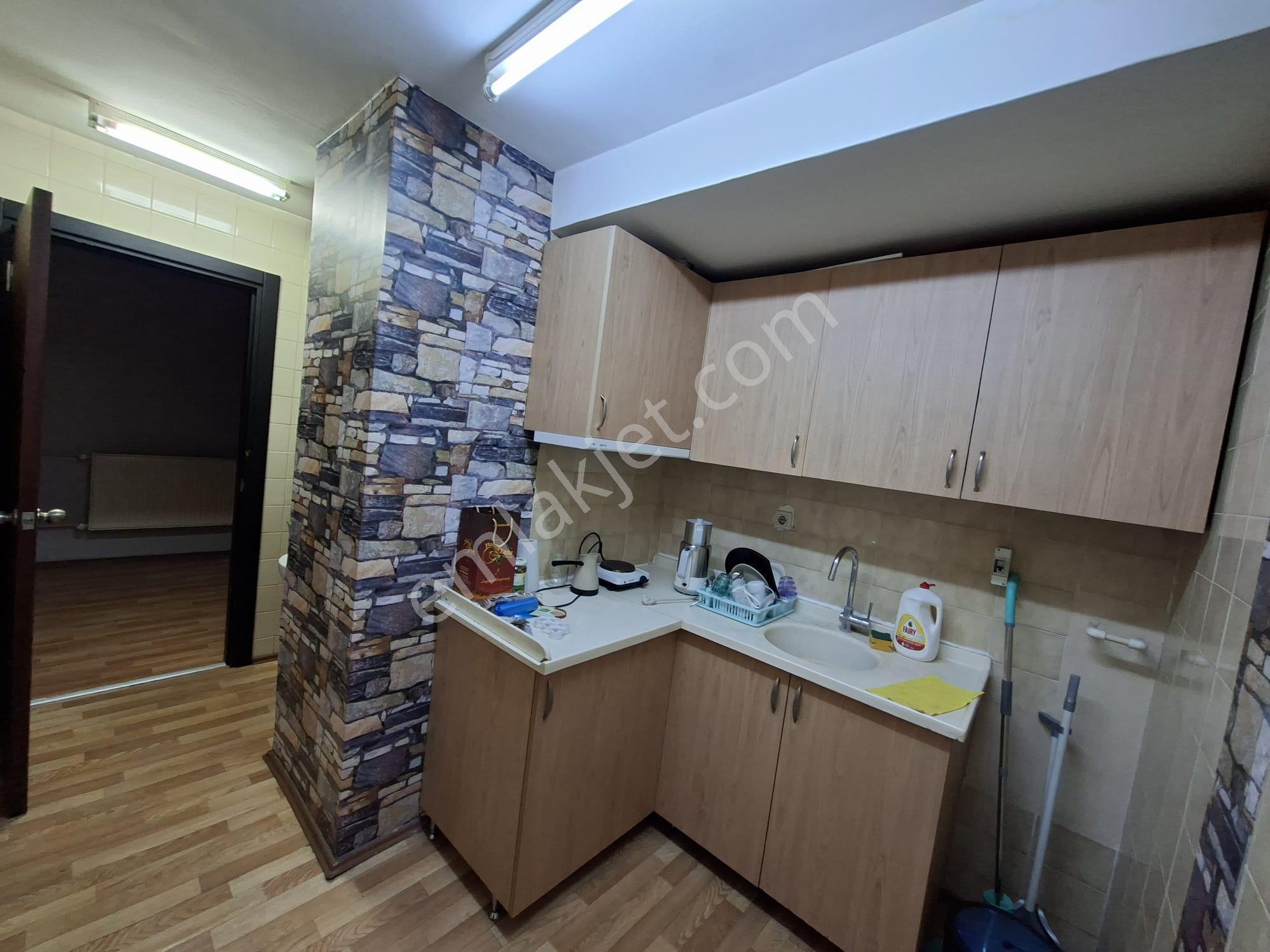 Fomara Caddesinde Medikal Park Has. Yanı Kiralık Güzel Ofis - Görsel 18