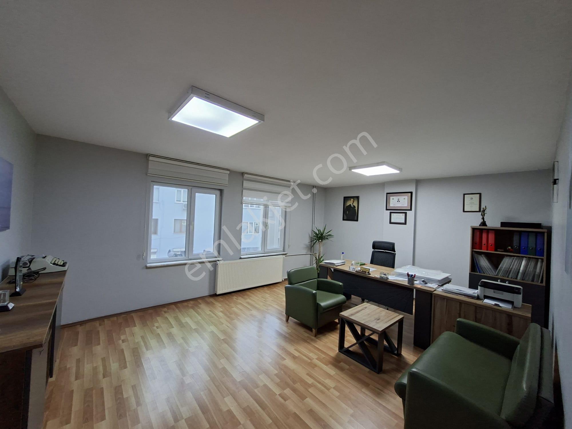 Fomara Caddesinde Medikal Park Has. Yanı Kiralık Güzel Ofis - Görsel 11
