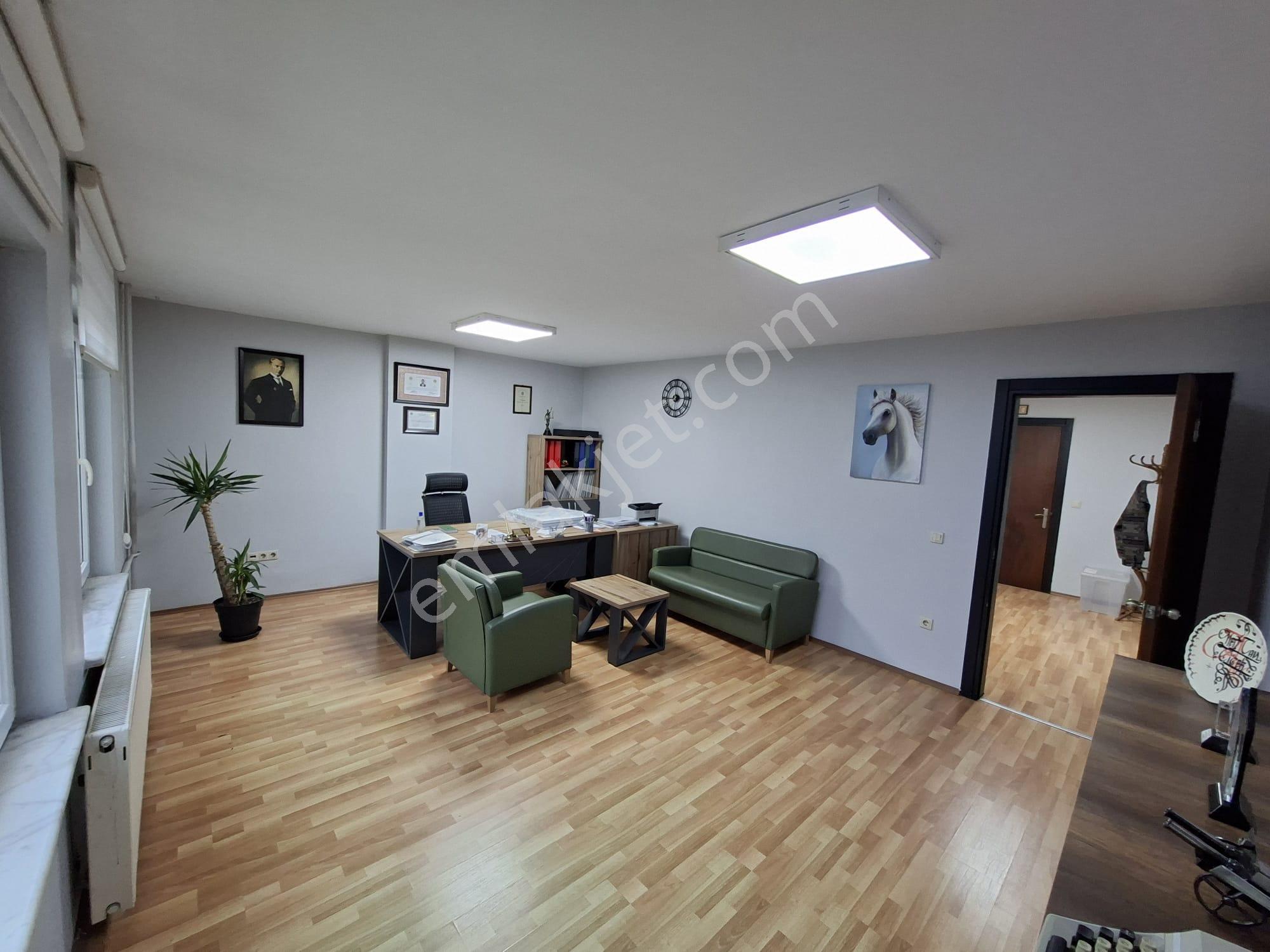 Fomara Caddesinde Medikal Park Has. Yanı Kiralık Güzel Ofis - Görsel 12